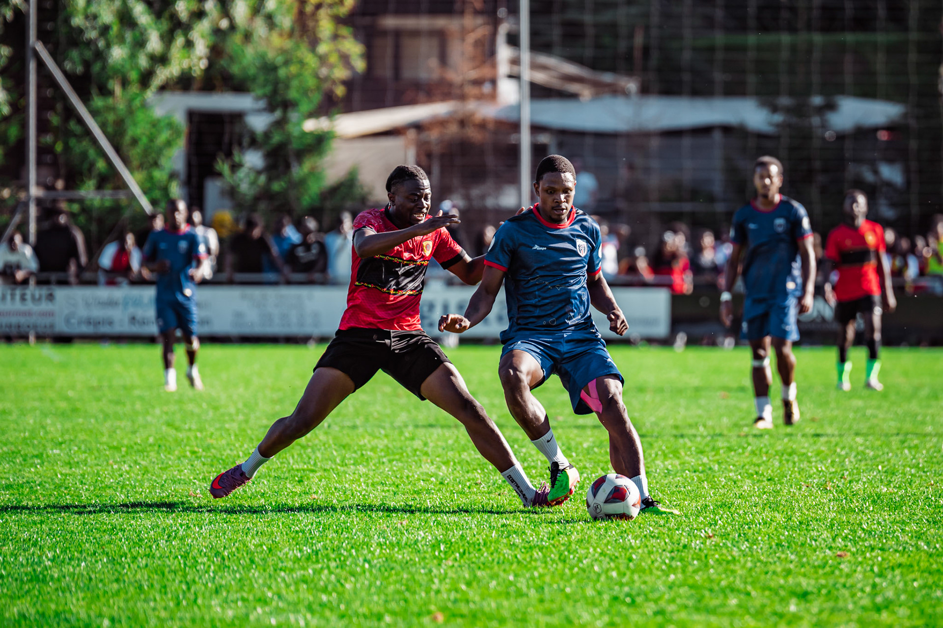 Match amical opposant l’Angola et le Cap-Vert (CanFribourg) au Terrain Communal de Corminboeuf. (Christian António/LibsVisuals.com)