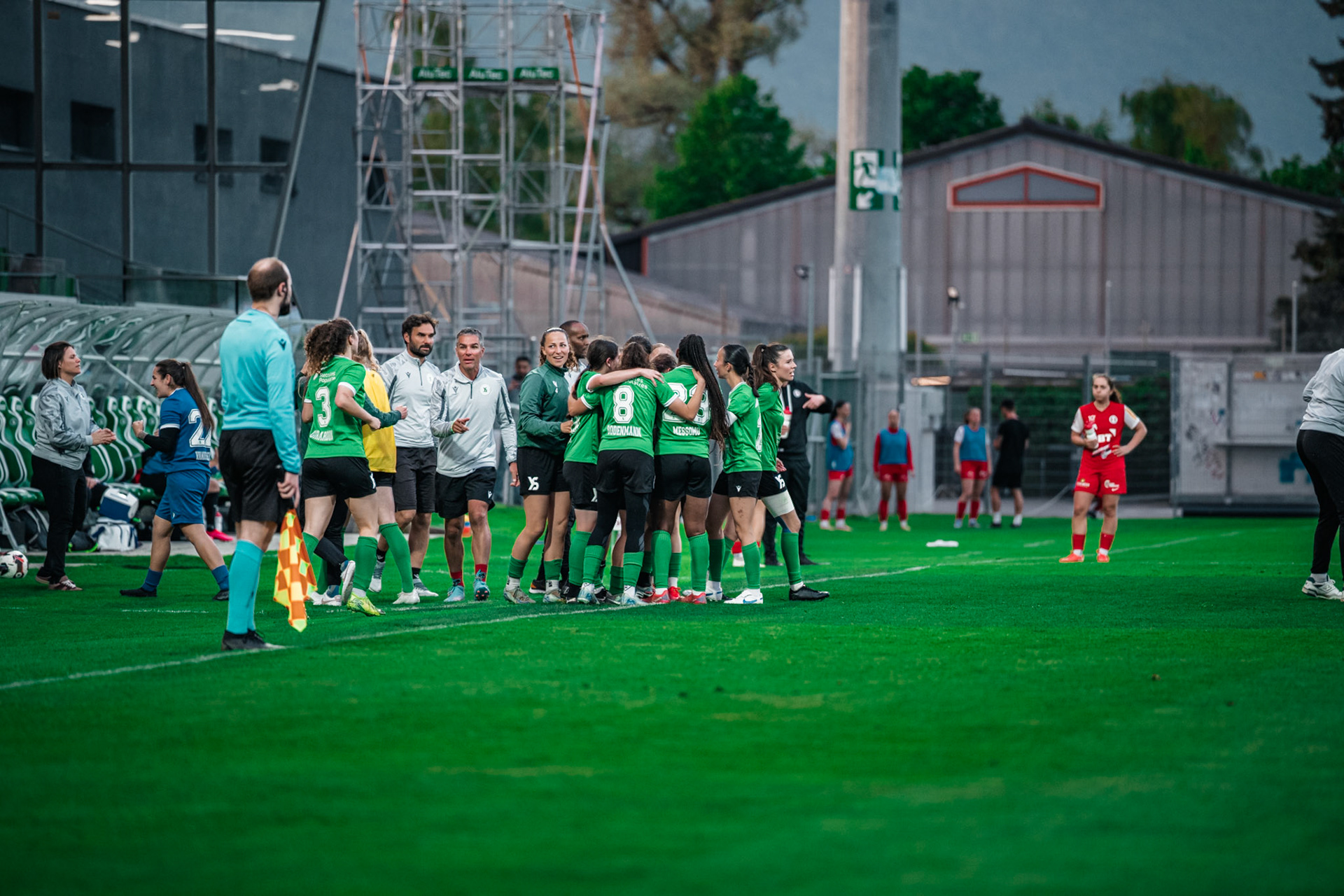 Yverdon Sport FC et FC Rapperswil-Jona au Stade Municipal. (Christian António/LibsVisuals.com)