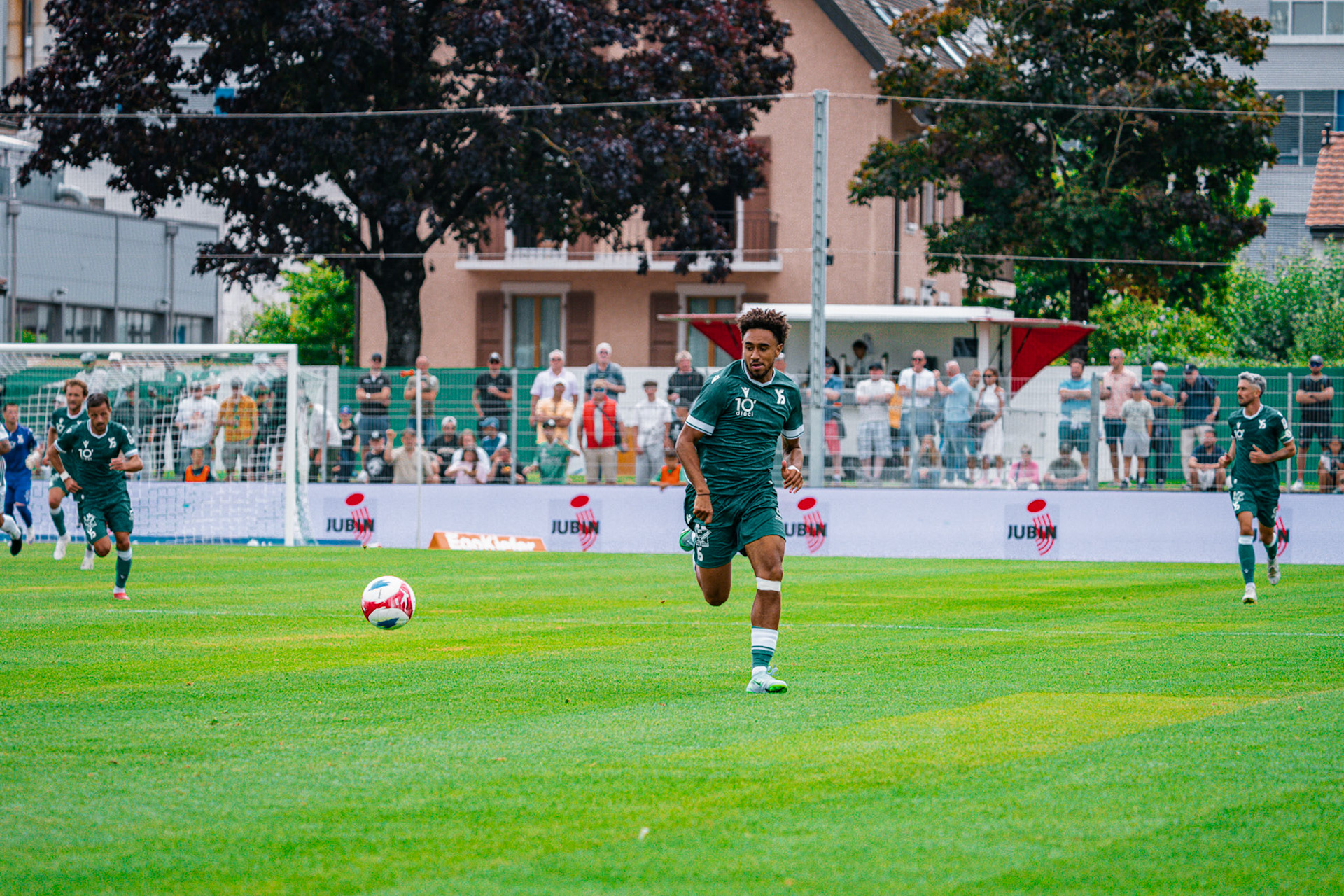 Match opposant Yverdon Sport FC face au Stade Lausanne Ouchy au Stade Municipal. (Christian António/LibsVisuals.com)
