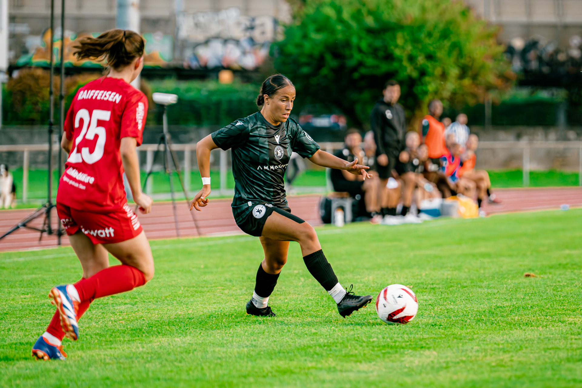 Match de championnat LNB (féminine) opposant le FC Sion Féminin à Yverdon Sport FC à l’Ancien Stand, Sion. (Christian António/LibsVisuals.com)