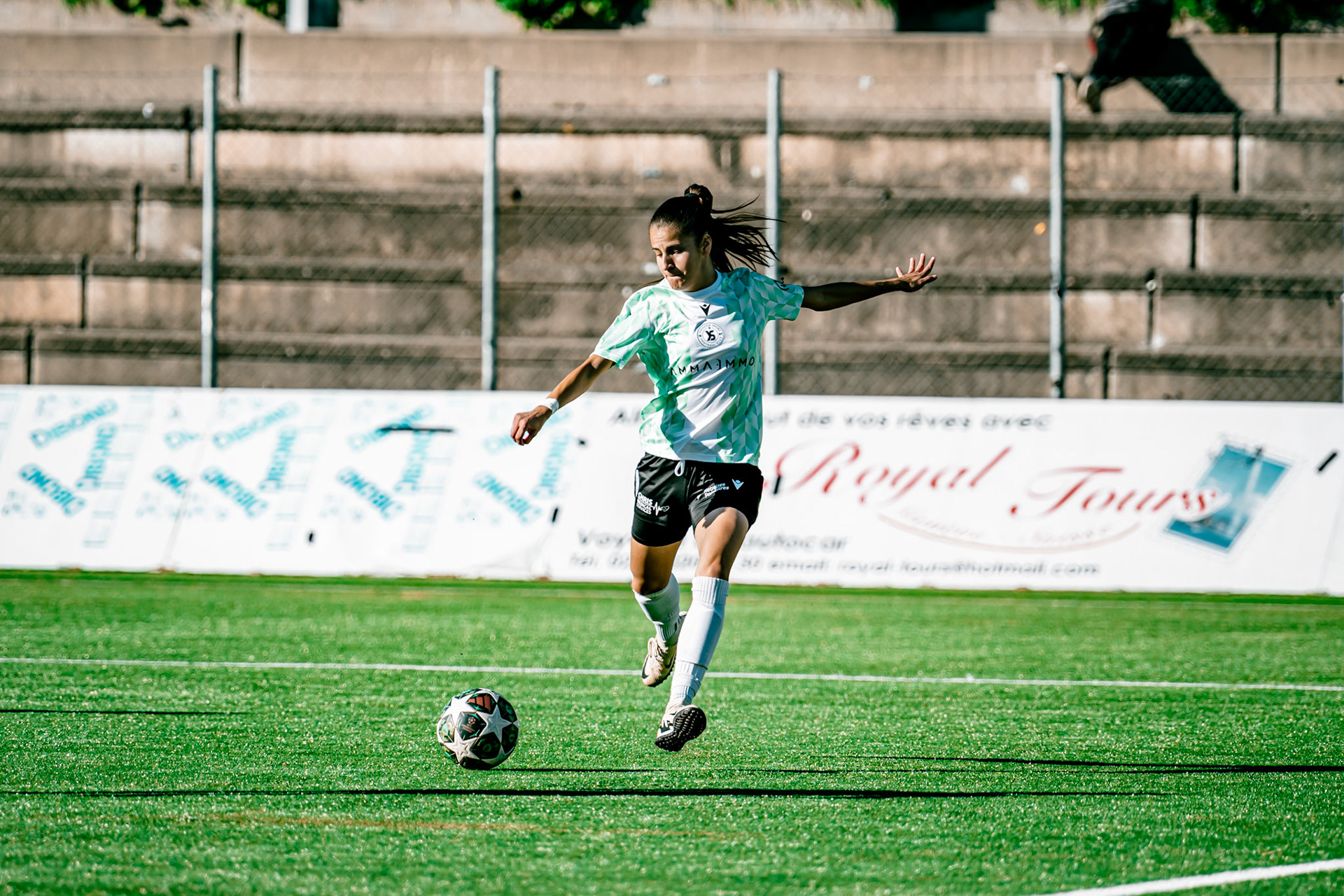 Match de championnat LNB (féminine) opposant l’Etoile Carouge FC à Yverdon Sport FC au Stade de la Fontenette à Carouge. (Christian António/LibsVisuals.com)