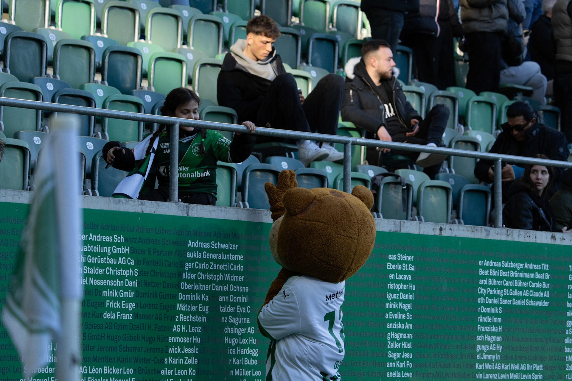 FC Saint-Gall 1879 et Lausanne-Sport FC au Kybunpark. (Christian António/LibsVisuals.com)