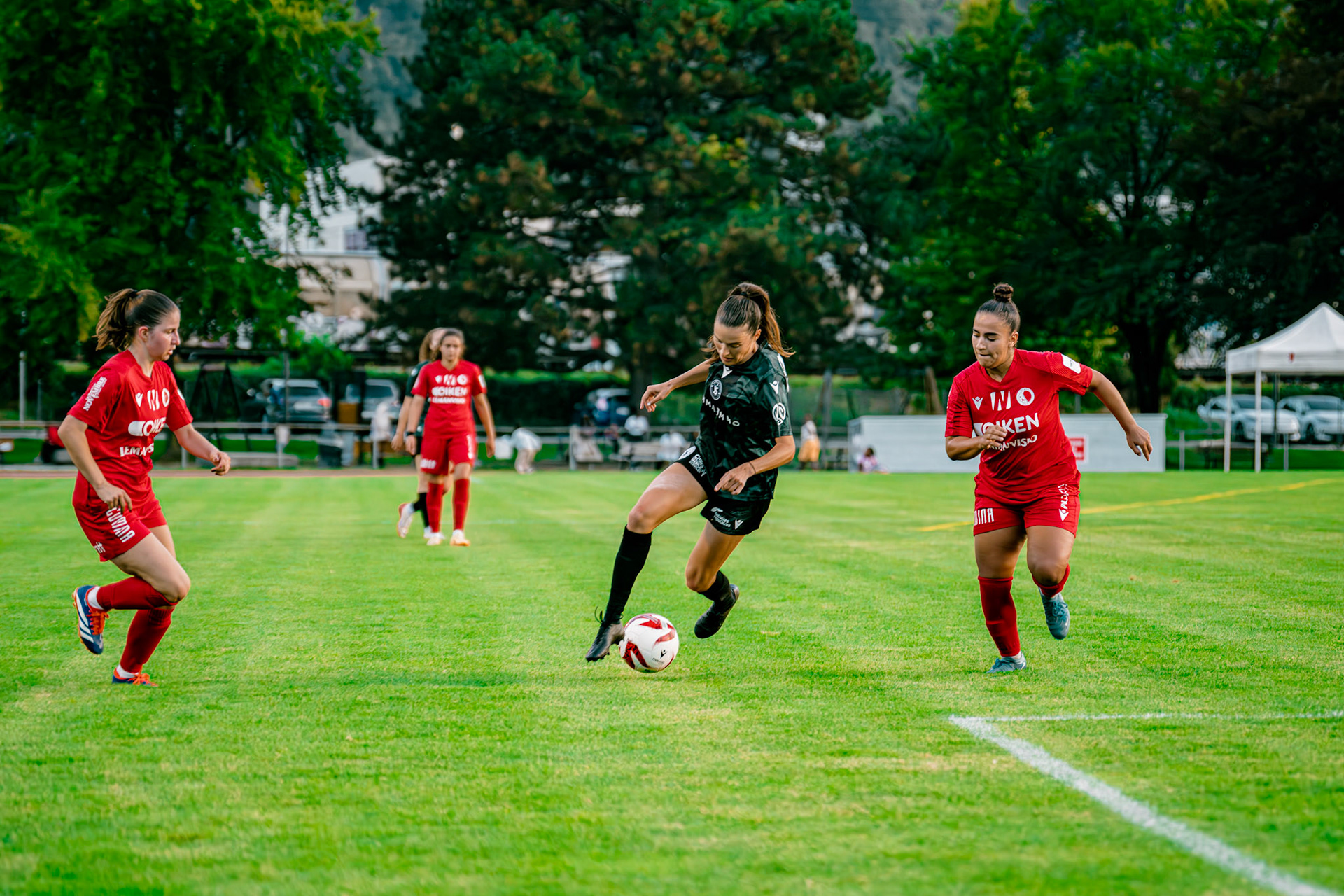 Match de championnat LNB (féminine) opposant le FC Sion Féminin à Yverdon Sport FC à l’Ancien Stand, Sion. (Christian António/LibsVisuals.com)