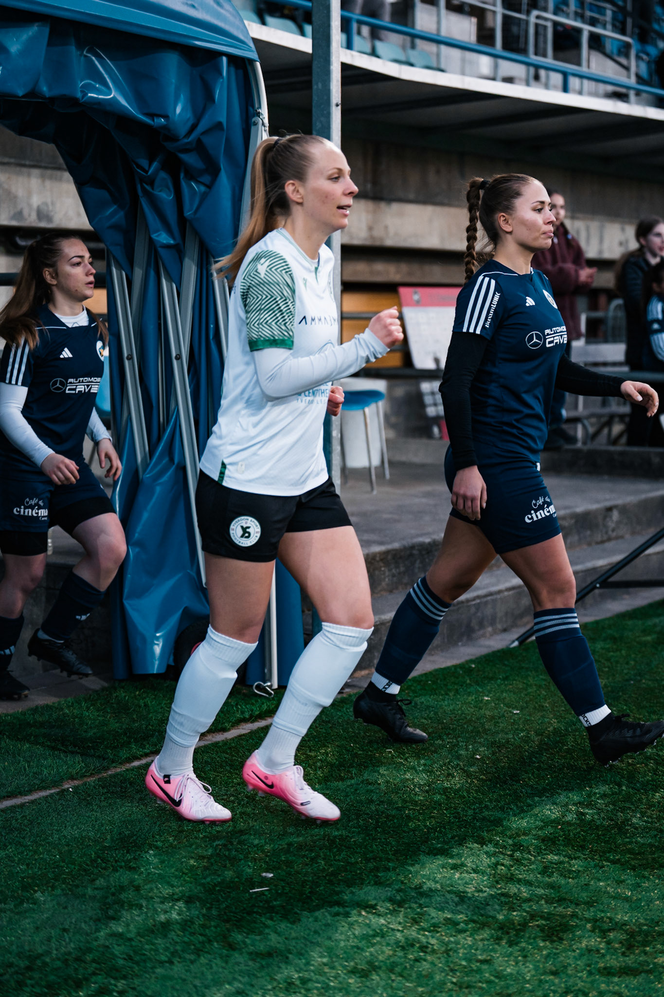 Etoile Carouge FC et Yverdon Sport FC au  Stade de la Fontenette (Christian António/LibsVisuals.com)