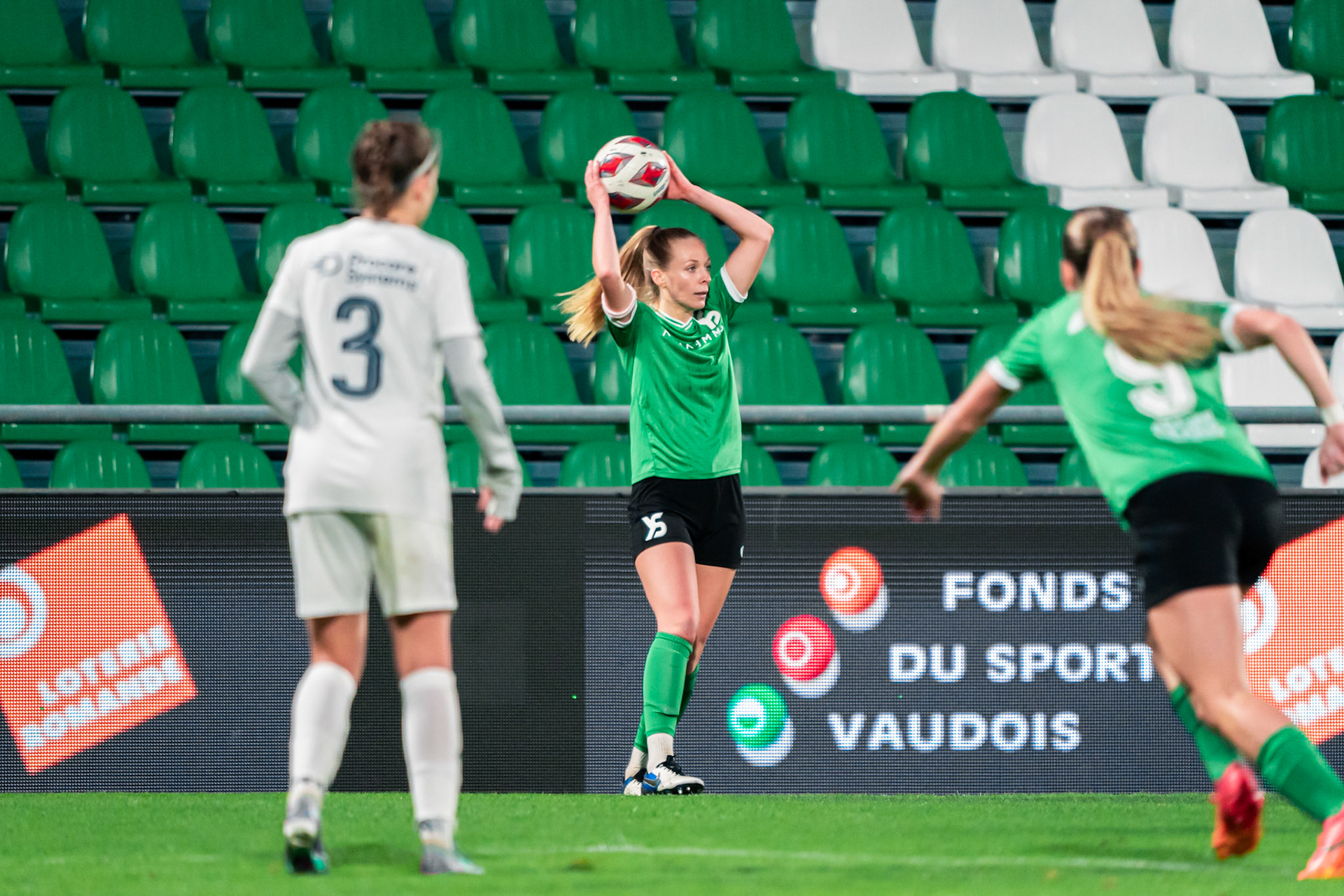 Ligue nationale B Féminine Yverdon Sport FC - Etoile Carouge FC