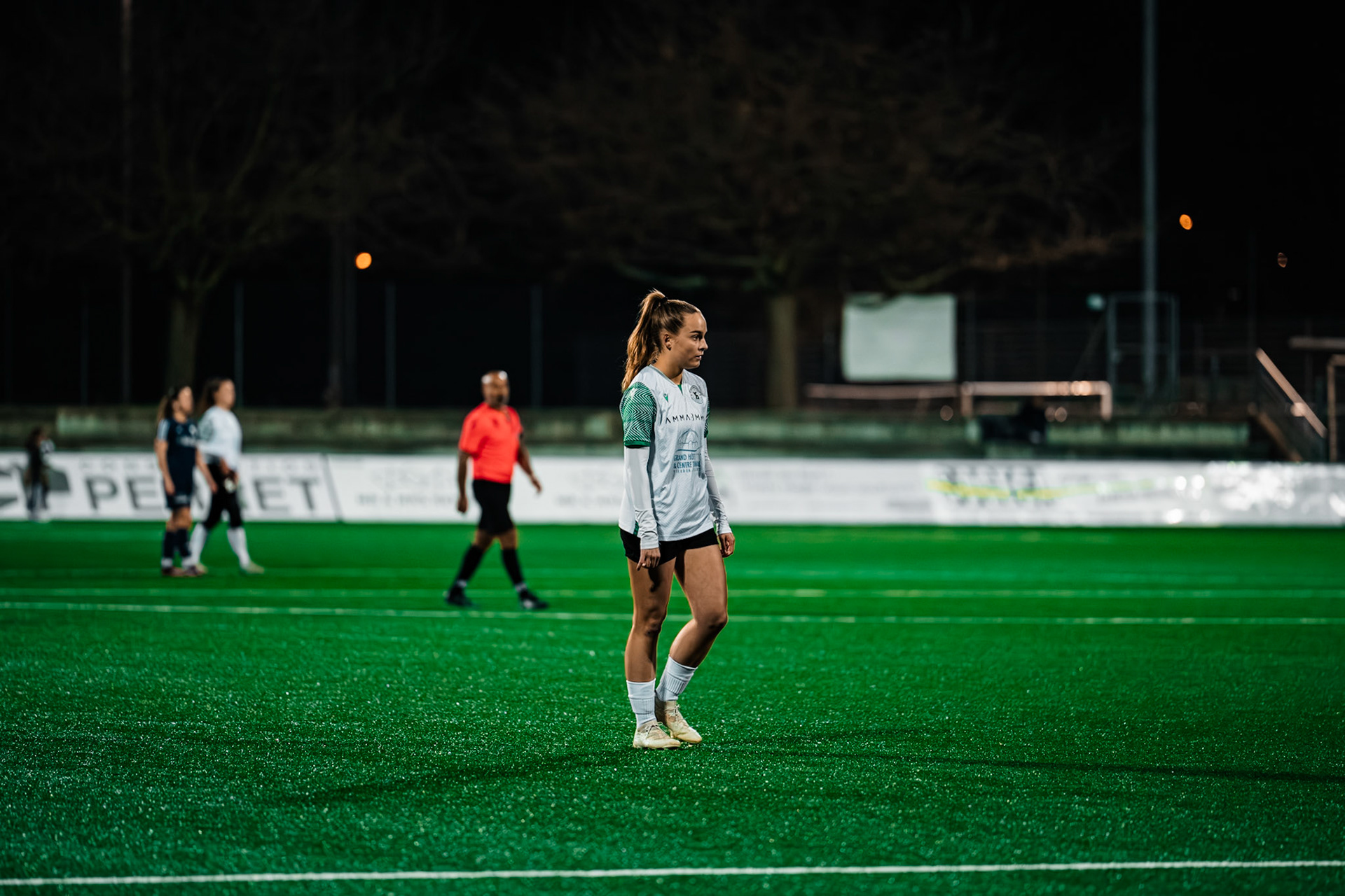 Etoile Carouge FC et Yverdon Sport FC au  Stade de la Fontenette (Christian António/LibsVisuals.com)