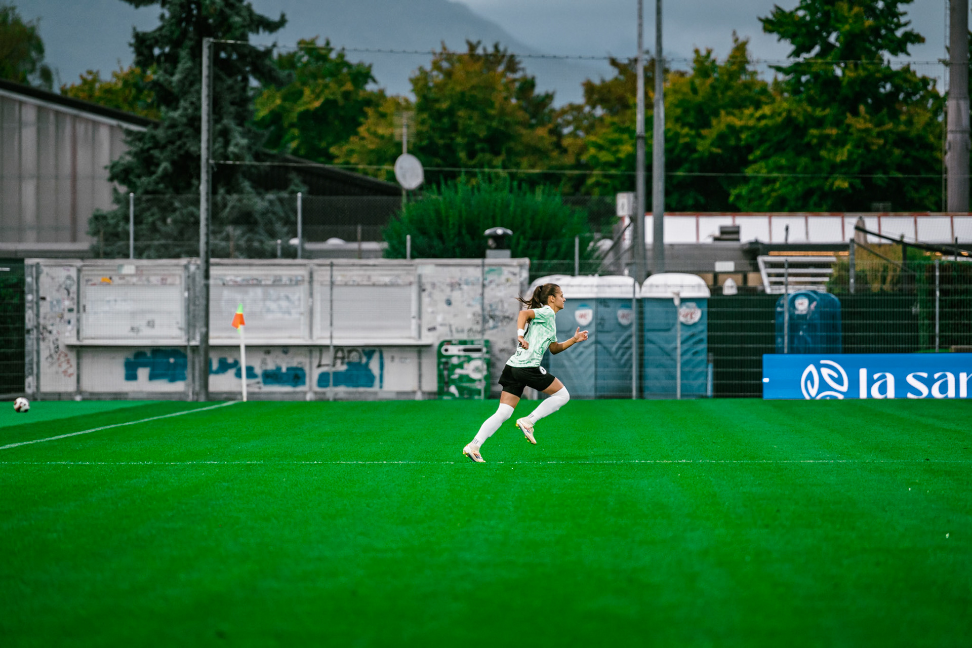 Match championnat LNB féminine opposant Yverdon Sport FC et FC Solothurn Frauen au Stade Municipal. (Christian António/LibsVisuals.com)