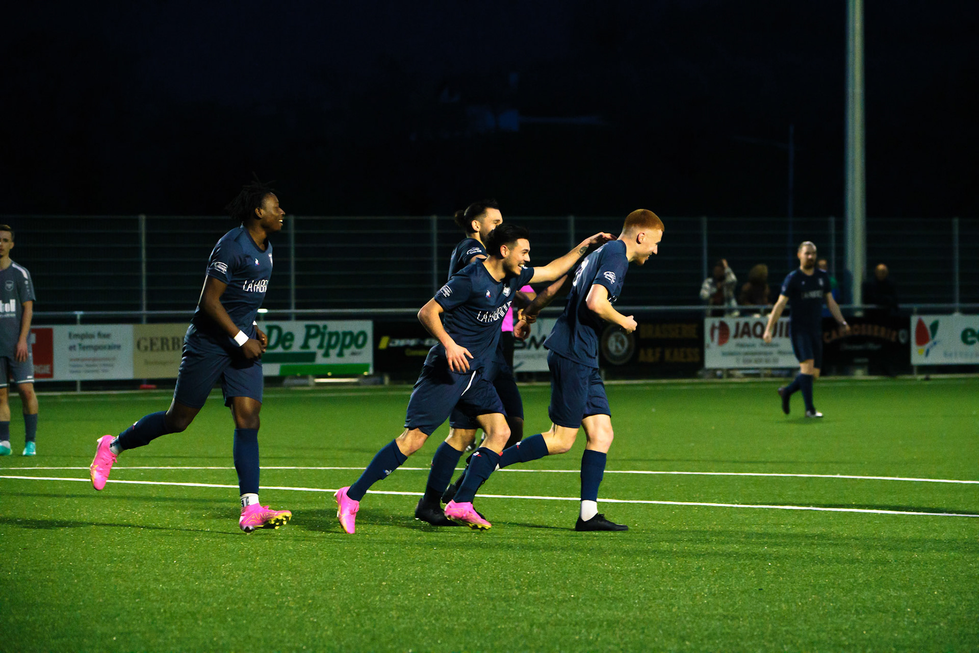 Match 2ème Ligue FC Champagne - FC Grandson-Tuileries au Terrain de Sport de Derrière-Ville à Champagne