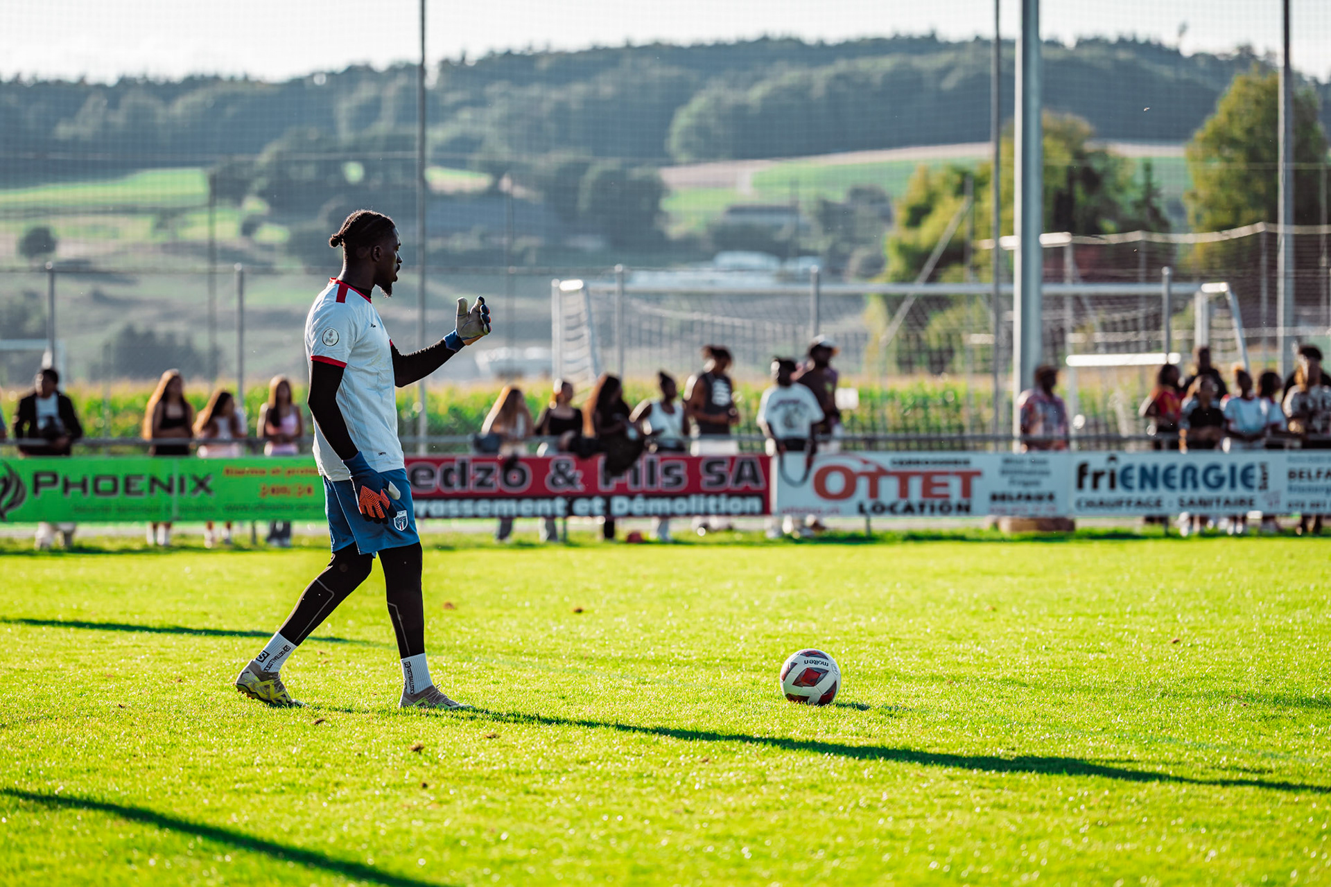 Match amical opposant l’Angola et le Cap-Vert (CanFribourg) au Terrain Communal de Corminboeuf. (Christian António/LibsVisuals.com)