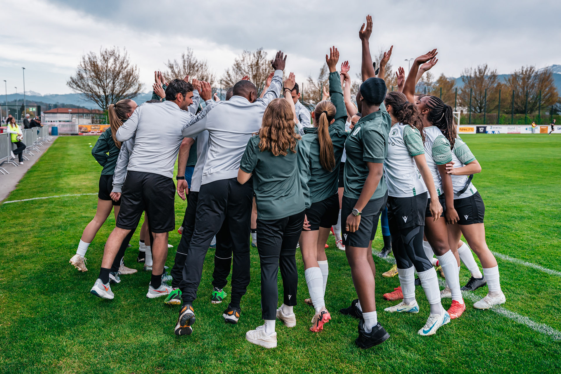 Women’s Super League / tour de promotion/relégation FC Rapperswil-Jona - Yverdon Sport FC au Grünfeld (Christian António/LibsVisuals.com)