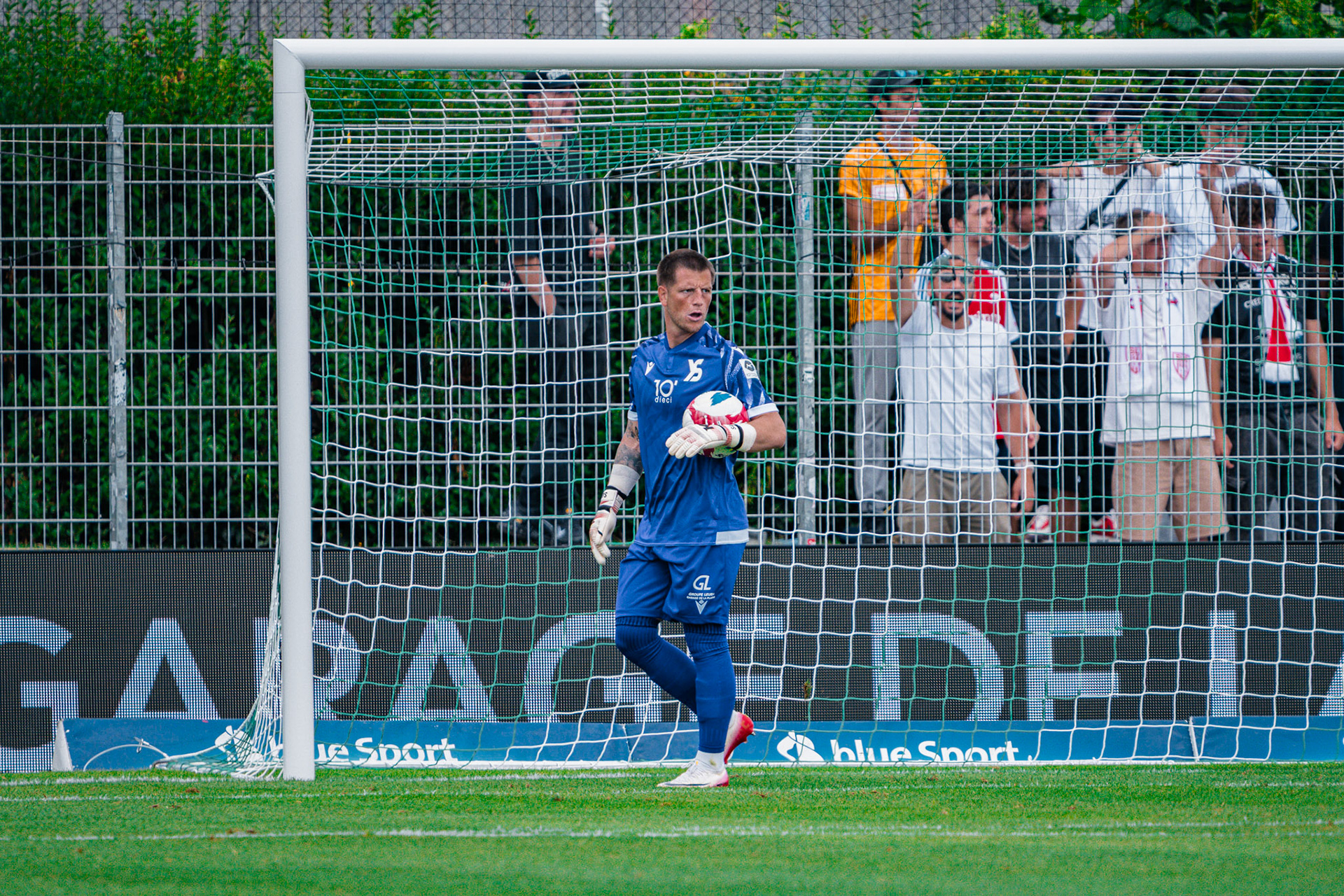 Match opposant Yverdon Sport FC face au Stade Lausanne Ouchy au Stade Municipal. (Christian António/LibsVisuals.com)