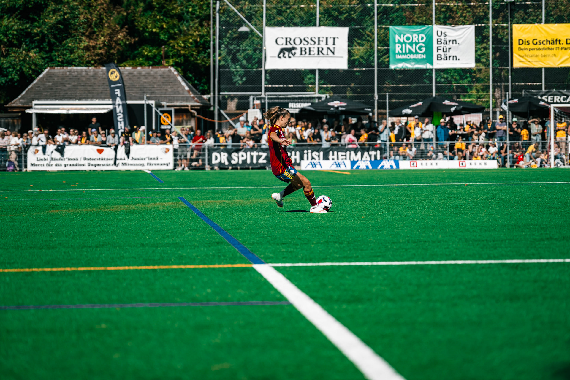 Match de l’AXA Women’s Super League opposant BSC YB Frauen et Servette FC Chênois Féminin au Spitalacker (Kunstrasenfeld), Bern. (Christian António/LibsVisuals.com)