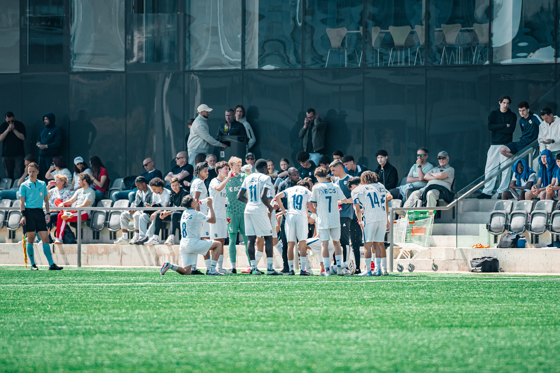 FC Lausanne-Sport M-17 et Servette FC M-17 au Centre sportif+ Stade de la Tuilière. (Christian António/LibsVisuals.com)