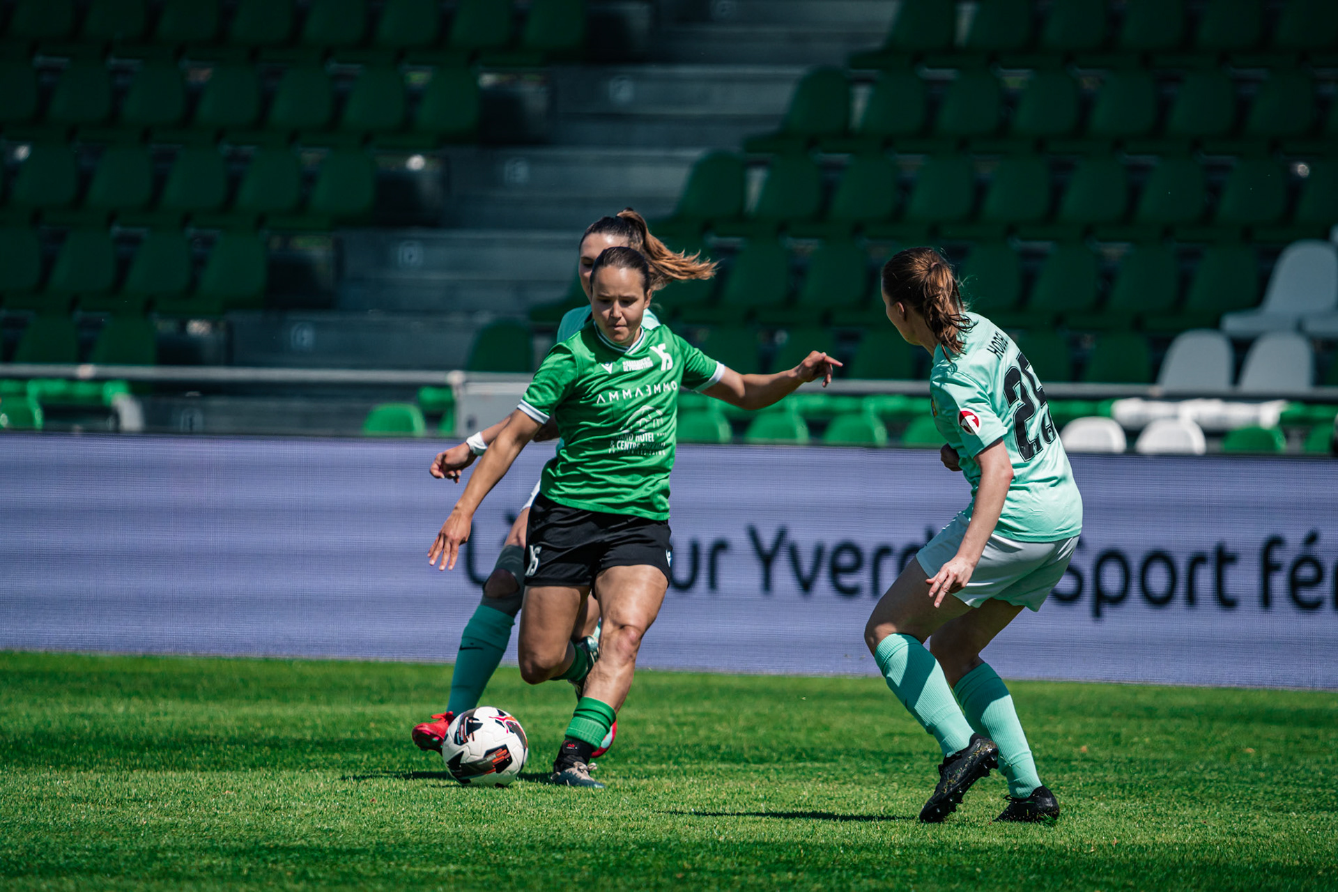Yverdon Sport FC et FC Schlieren au Stade Municipal. (Christian António/LibsVisuals.com)