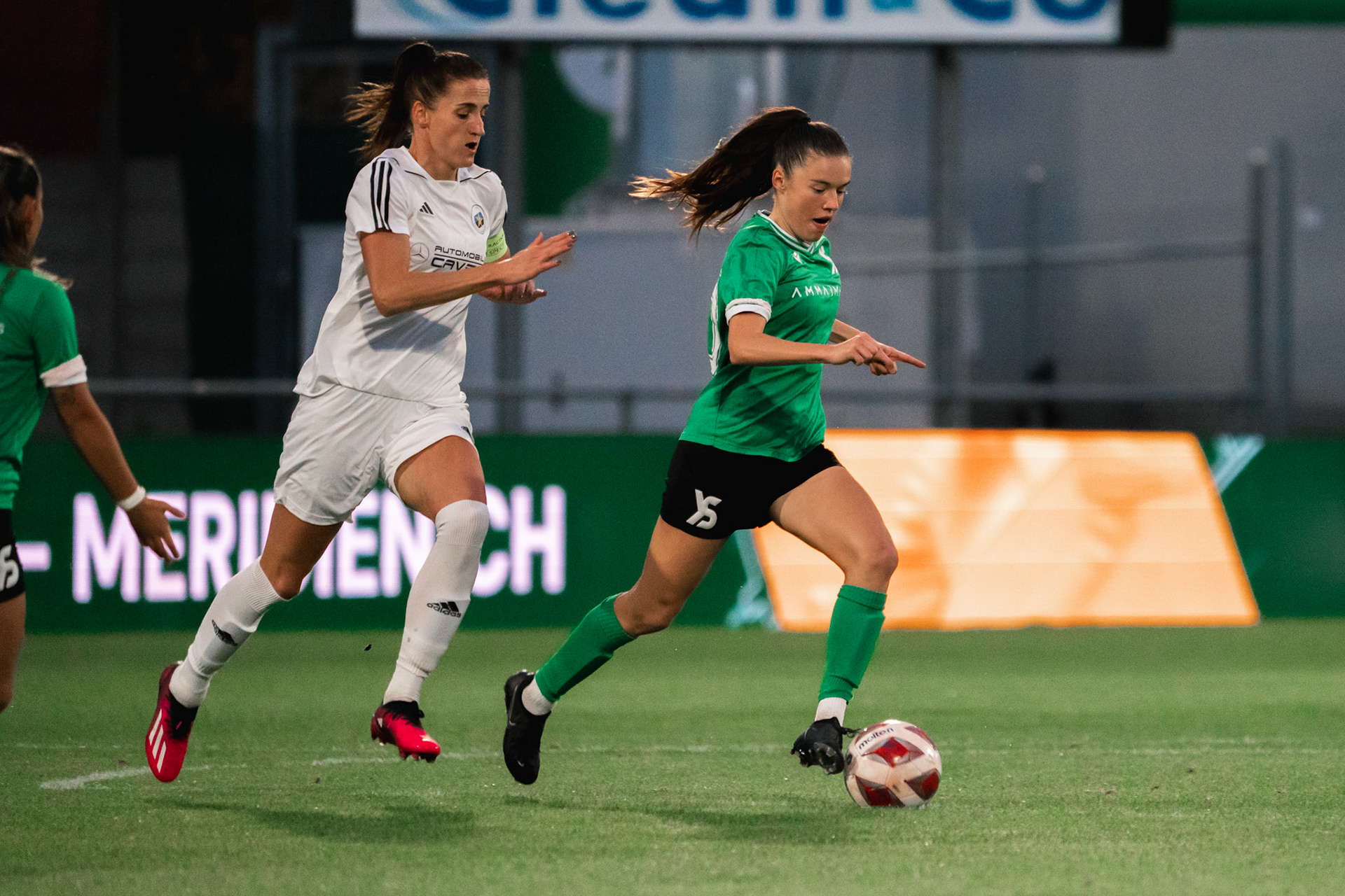 Ligue nationale B Féminine Yverdon Sport FC - Etoile Carouge FC