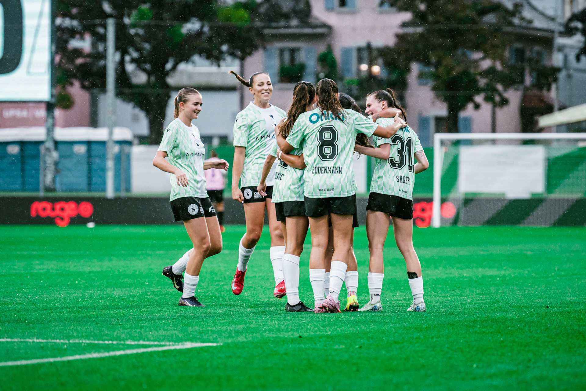 Match championnat LNB féminine opposant Yverdon Sport FC et FC Solothurn Frauen au Stade Municipal. (Christian António/LibsVisuals.com)
