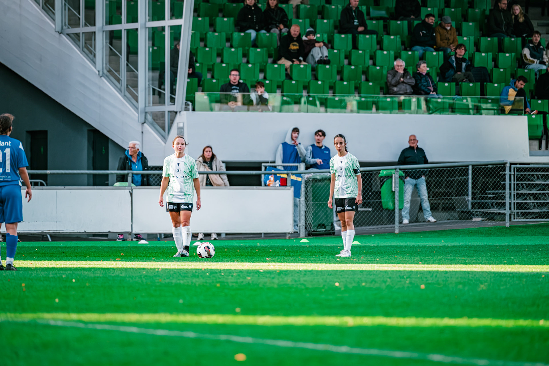 Match championnat LNB féminine opposant Yverdon Sport FC et FC Oerlikon/Polizei ZH 1 au Stade Municipal. (Christian António/LibsVisuals.com)