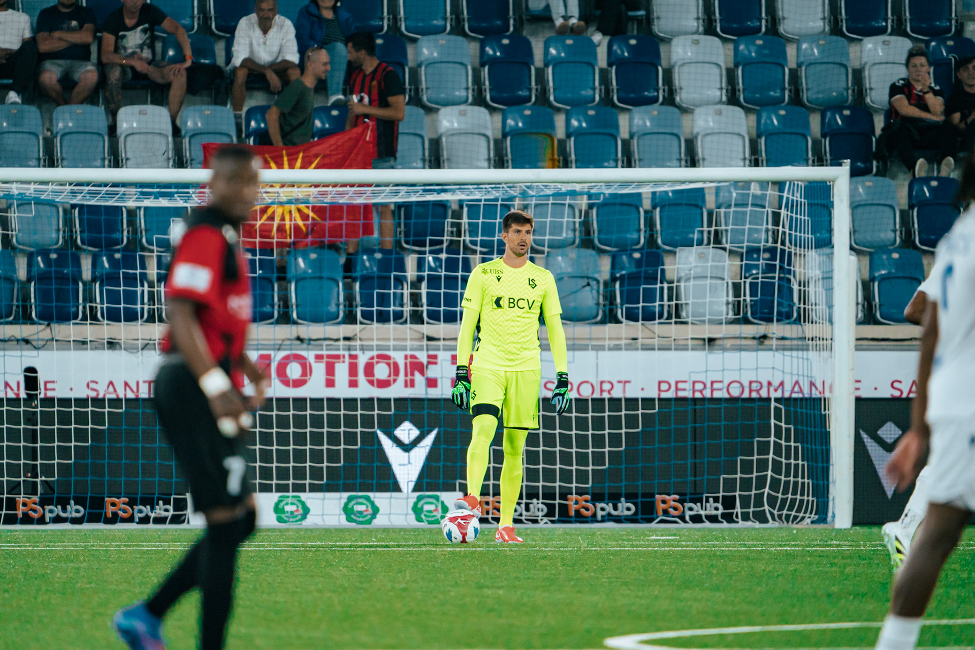 Lausanne-Sport - Vardar Skopje au Stade de la Tuilière. (Christian António/LibsVisuals.com)