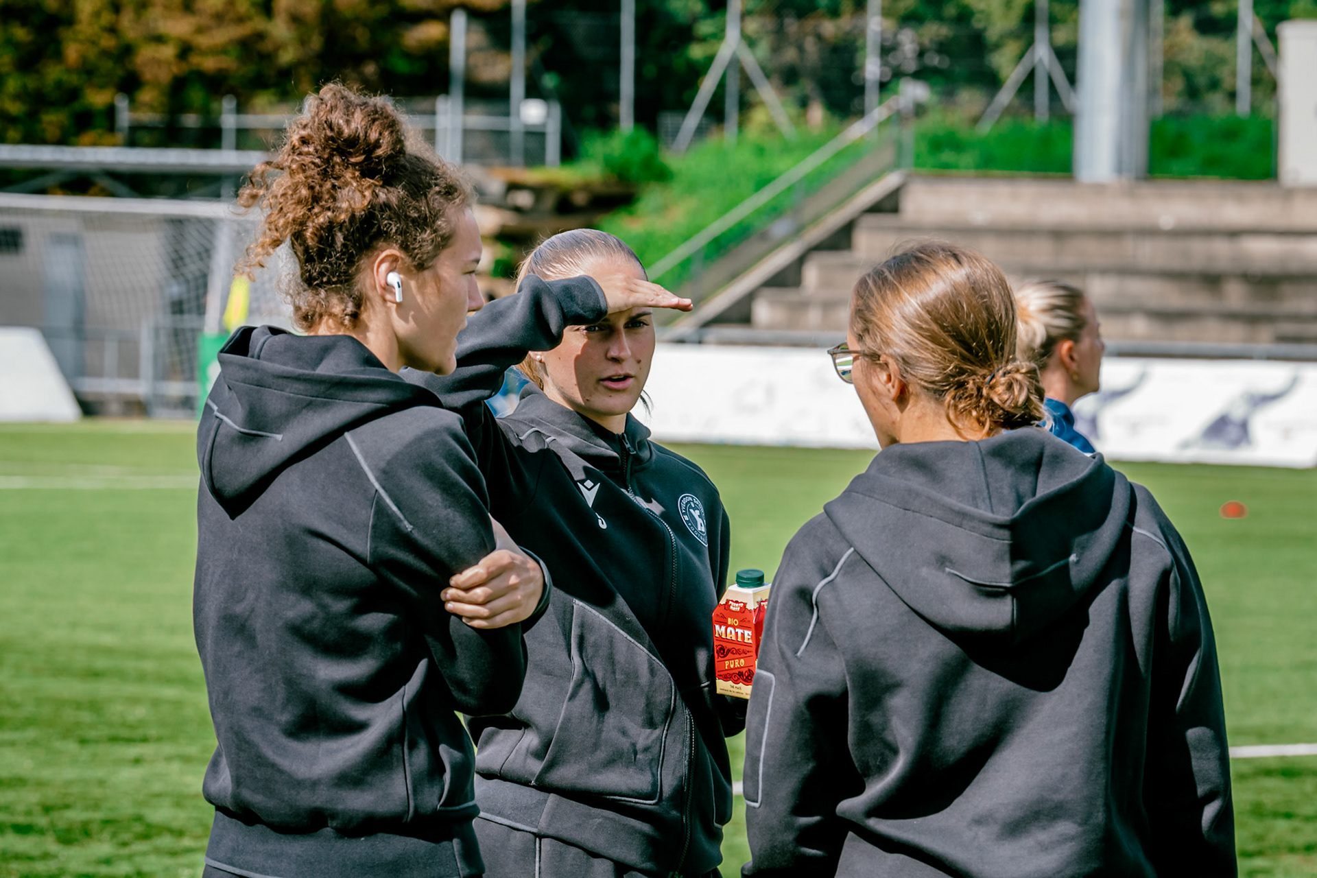 Match de championnat LNB (féminine) opposant l’Etoile Carouge FC à Yverdon Sport FC au Stade de la Fontenette à Carouge. (Christian António/LibsVisuals.com)