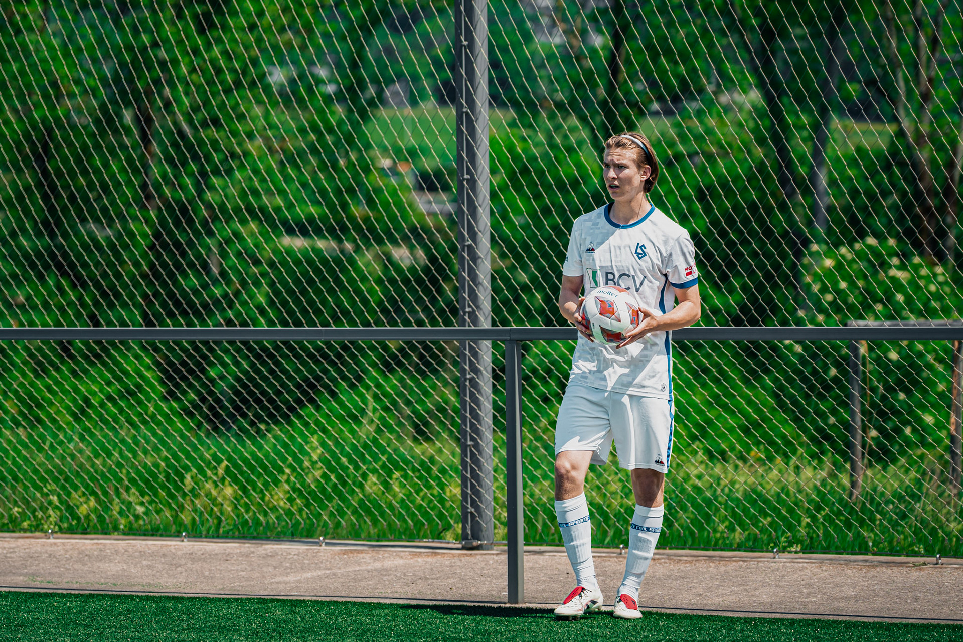 FC Lausanne-Sport M-17 et Servette FC M-17 au Centre sportif+ Stade de la Tuilière. (Christian António/LibsVisuals.com)