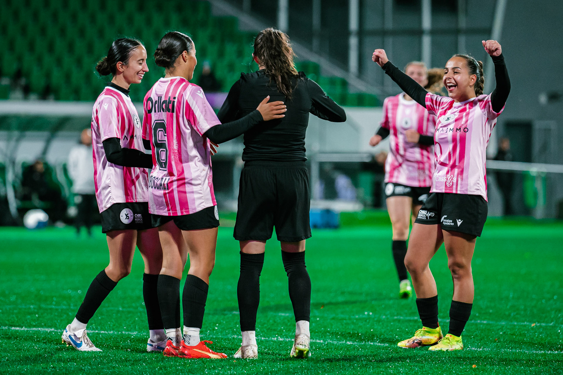 Match de championnat LNB féminine opposant Yverdon Sport FC et le FC Lugano au Stade Municipal, Yverdon-les-Bains. (Christian António / LibsVisuals.com)
