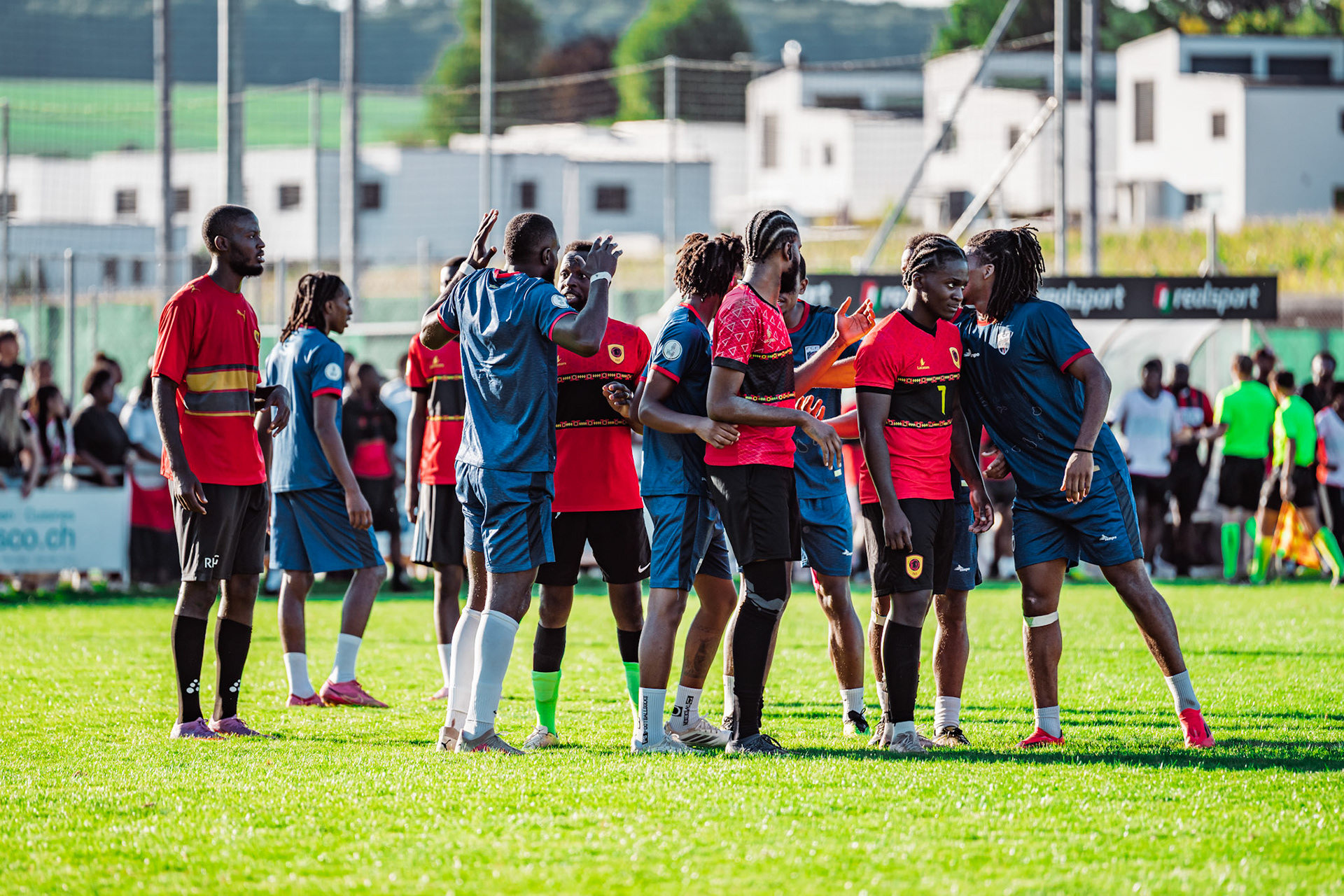 Match amical opposant l’Angola et le Cap-Vert (CanFribourg) au Terrain Communal de Corminboeuf. (Christian António/LibsVisuals.com)