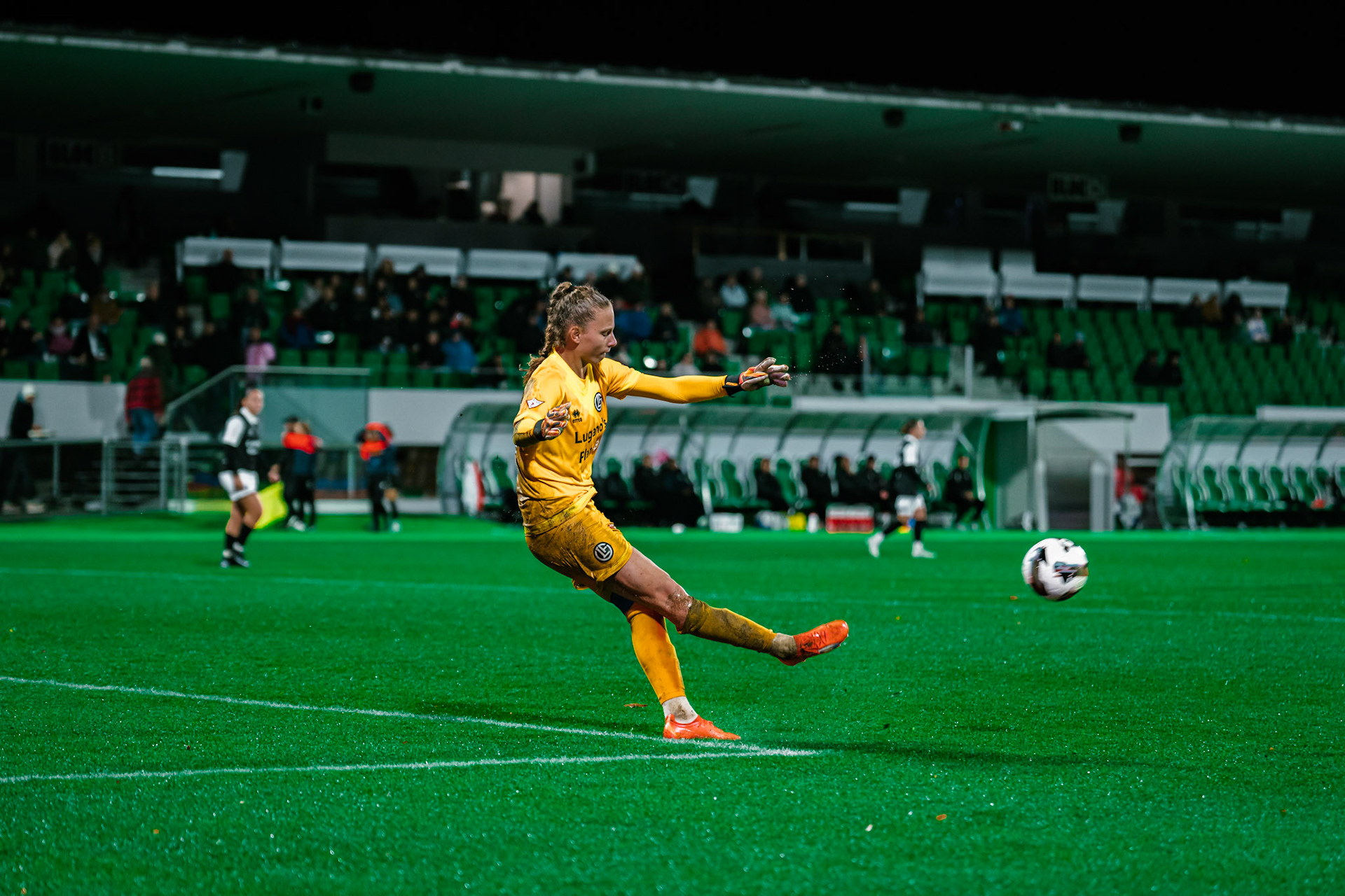Match de championnat LNB féminine opposant Yverdon Sport FC et le FC Lugano au Stade Municipal, Yverdon-les-Bains. (Christian António / LibsVisuals.com)