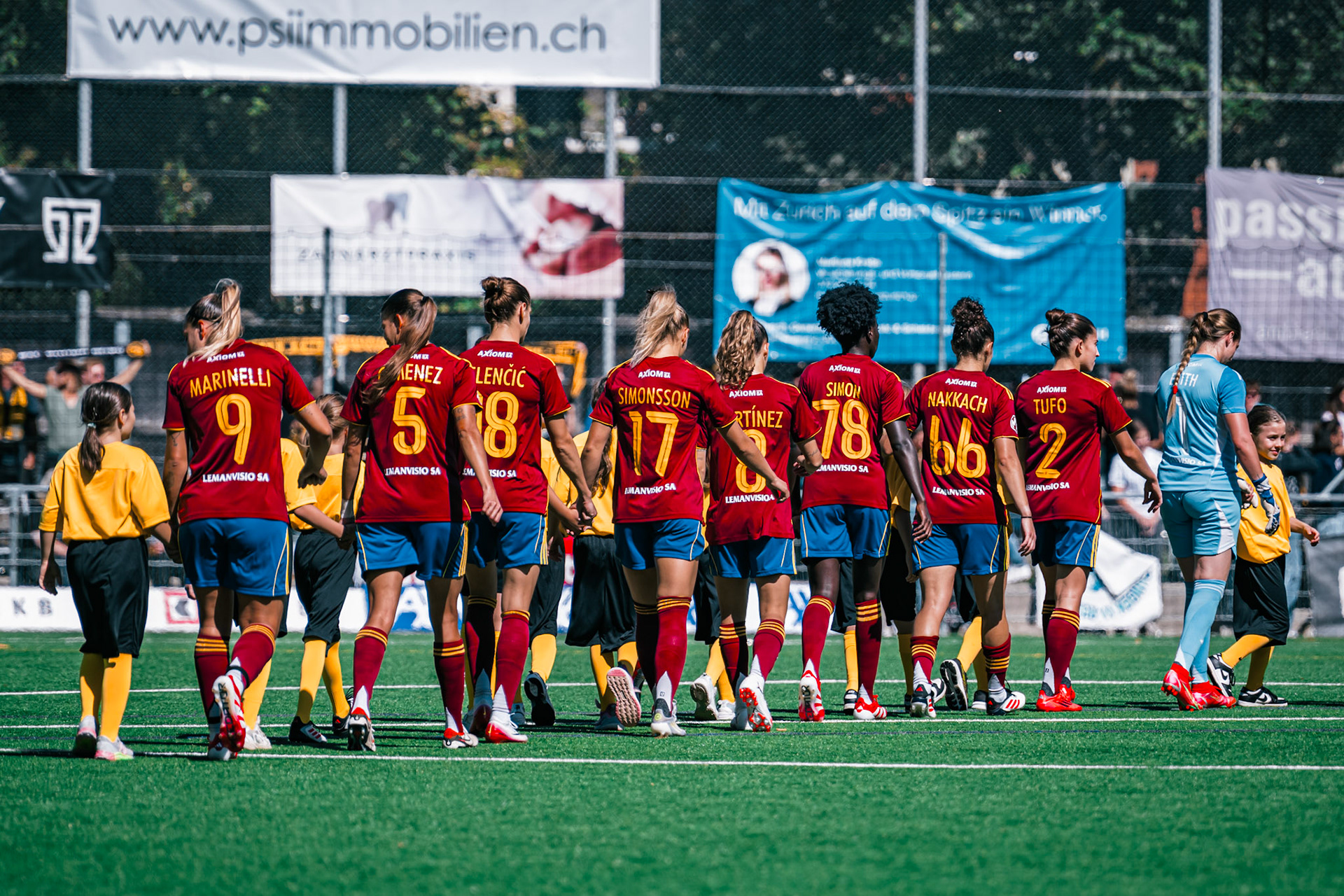 Match de l’AXA Women’s Super League opposant BSC YB Frauen et Servette FC Chênois Féminin au Spitalacker (Kunstrasenfeld), Bern. (Christian António/LibsVisuals.com)