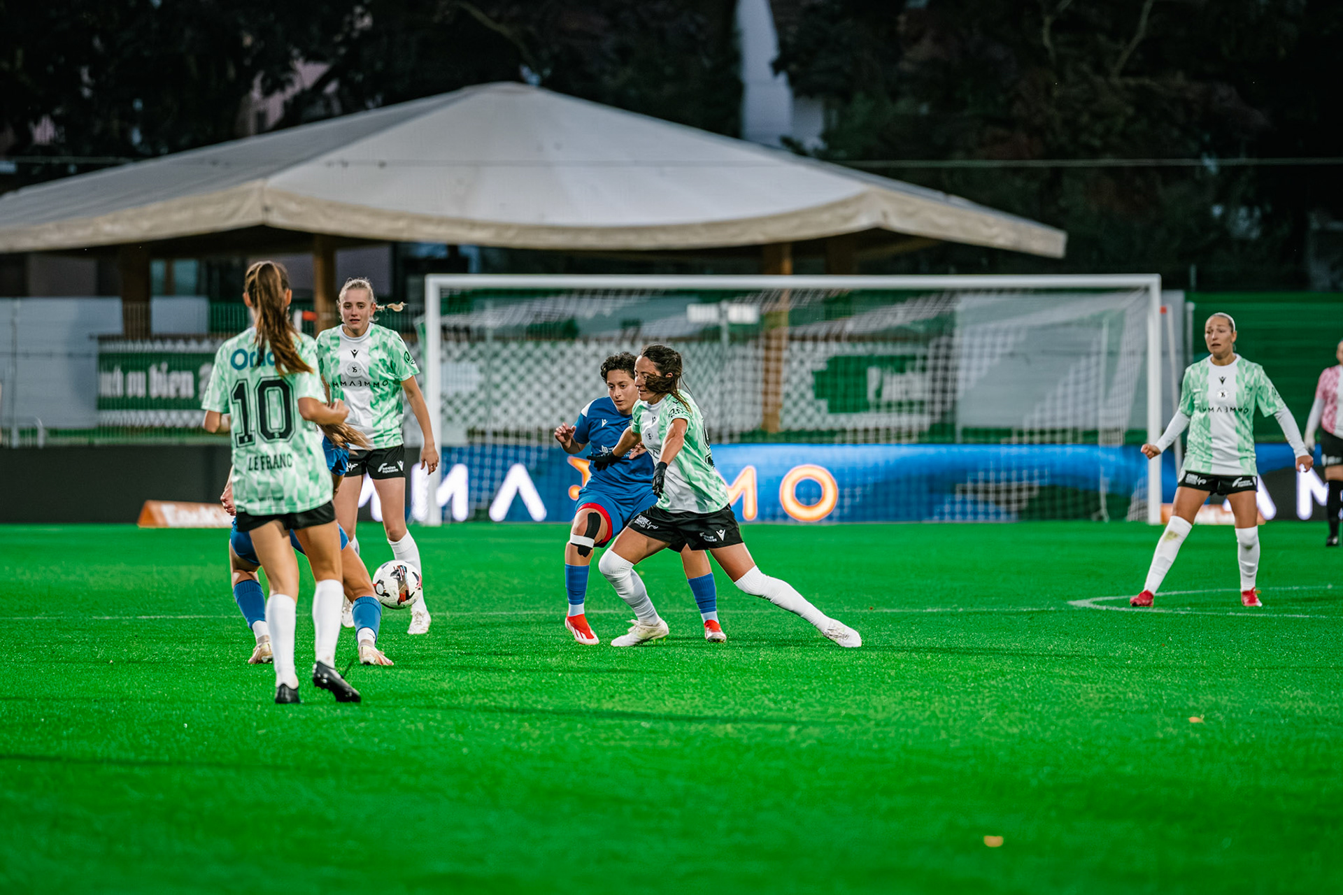Match championnat LNB féminine opposant Yverdon Sport FC et FC Oerlikon/Polizei ZH 1 au Stade Municipal. (Christian António/LibsVisuals.com)