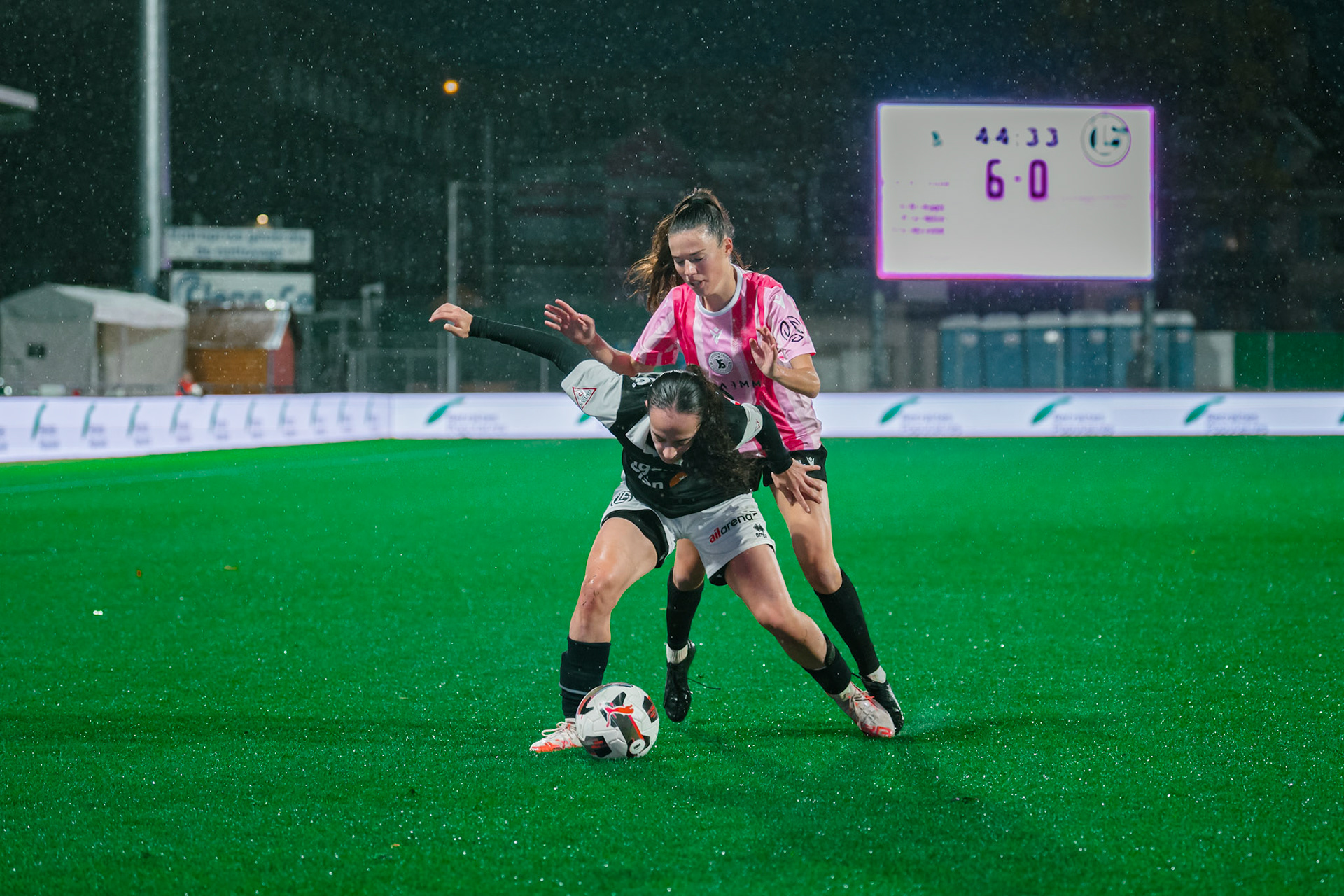 Match de championnat LNB féminine opposant Yverdon Sport FC et le FC Lugano au Stade Municipal, Yverdon-les-Bains. (Christian António / LibsVisuals.com)