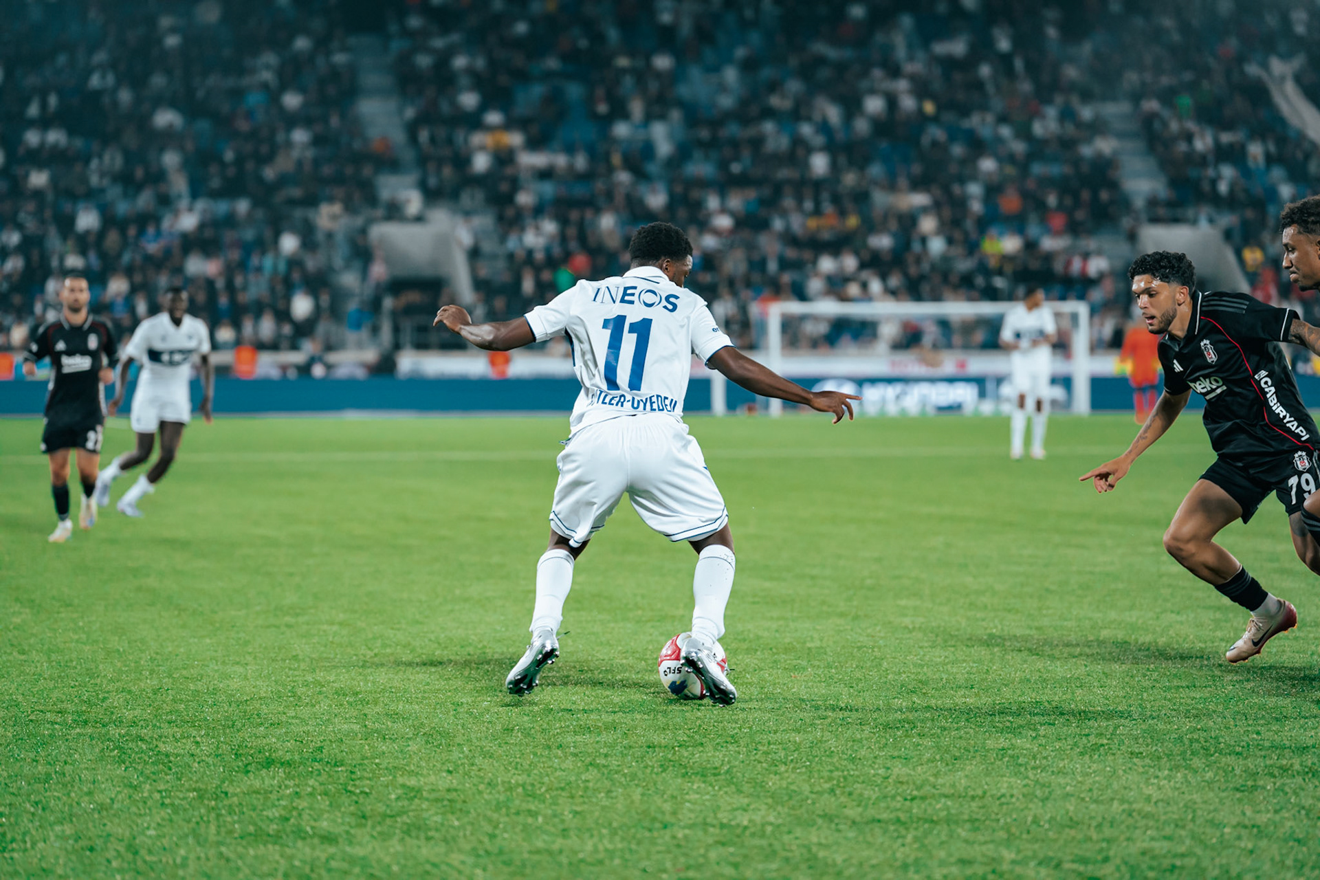 Match aller du tour de barrage de l’UEFA Europa Conference League 2025/26 opposant Lausanne-Sport et le Beşiktaş JK au Stade de la Tuilière. (Christian António/LibsVisuals.com)