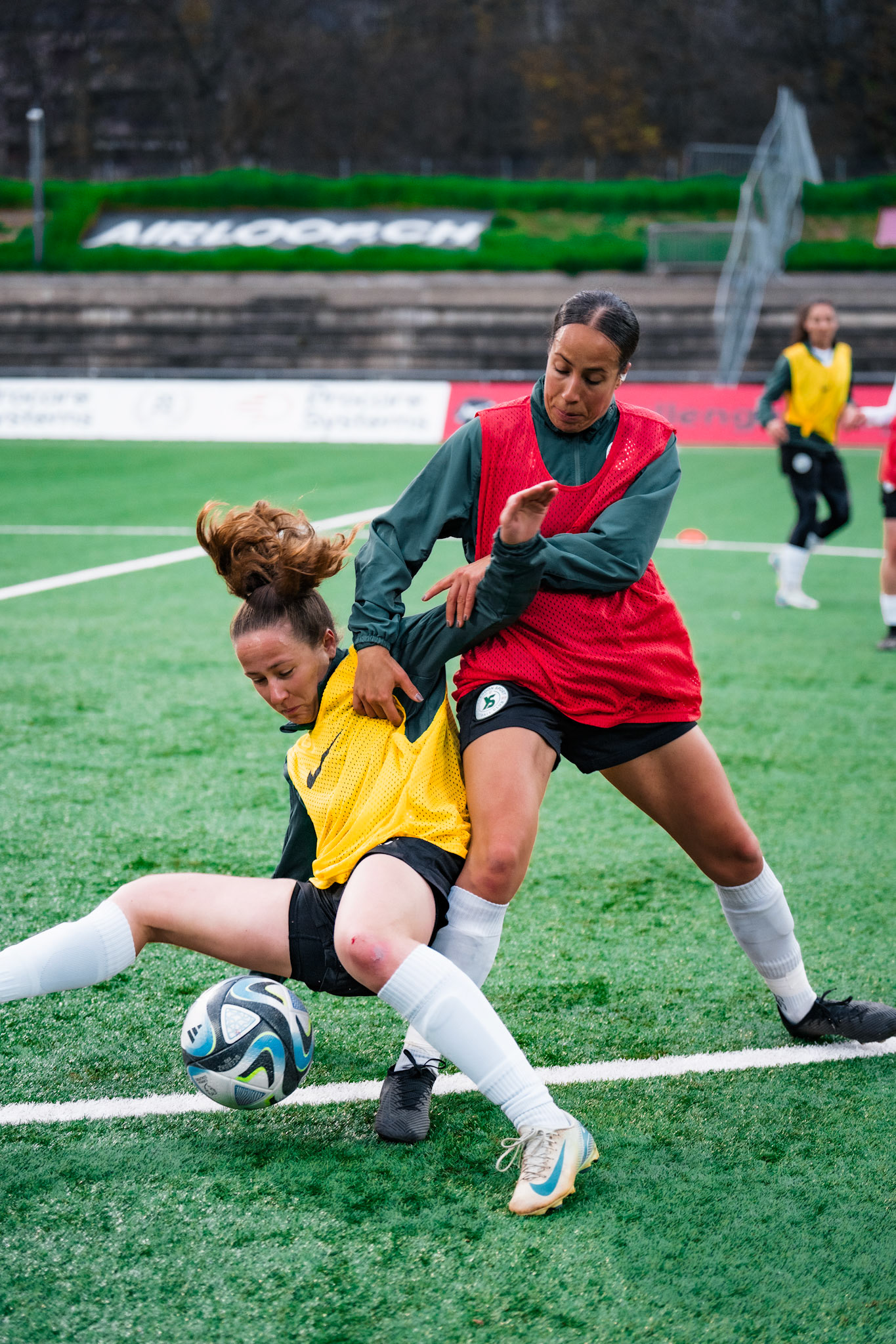 Etoile Carouge FC et Yverdon Sport FC au  Stade de la Fontenette (Christian António/LibsVisuals.com)