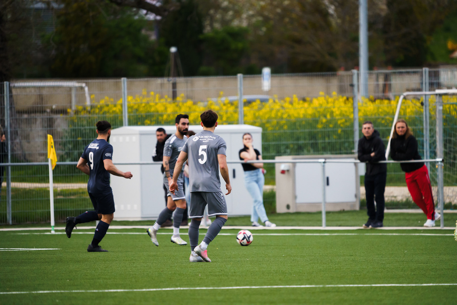 Match 2ème Ligue FC Champagne - FC Grandson-Tuileries au Terrain de Sport de Derrière-Ville à Champagne