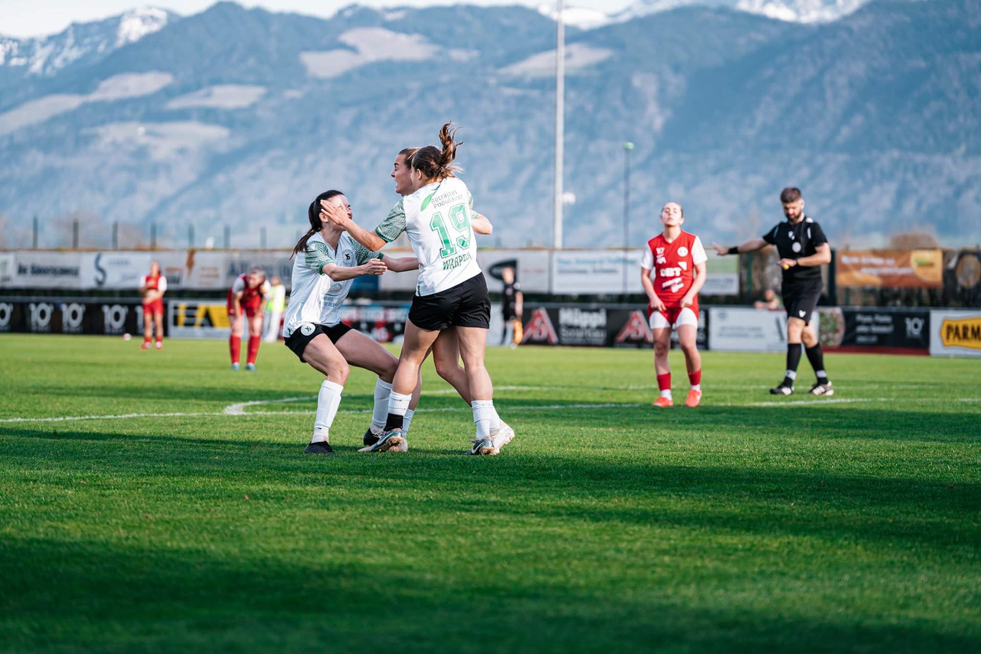 Women’s Super League / tour de promotion/relégation FC Rapperswil-Jona - Yverdon Sport FC au Grünfeld (Christian António/LibsVisuals.com)