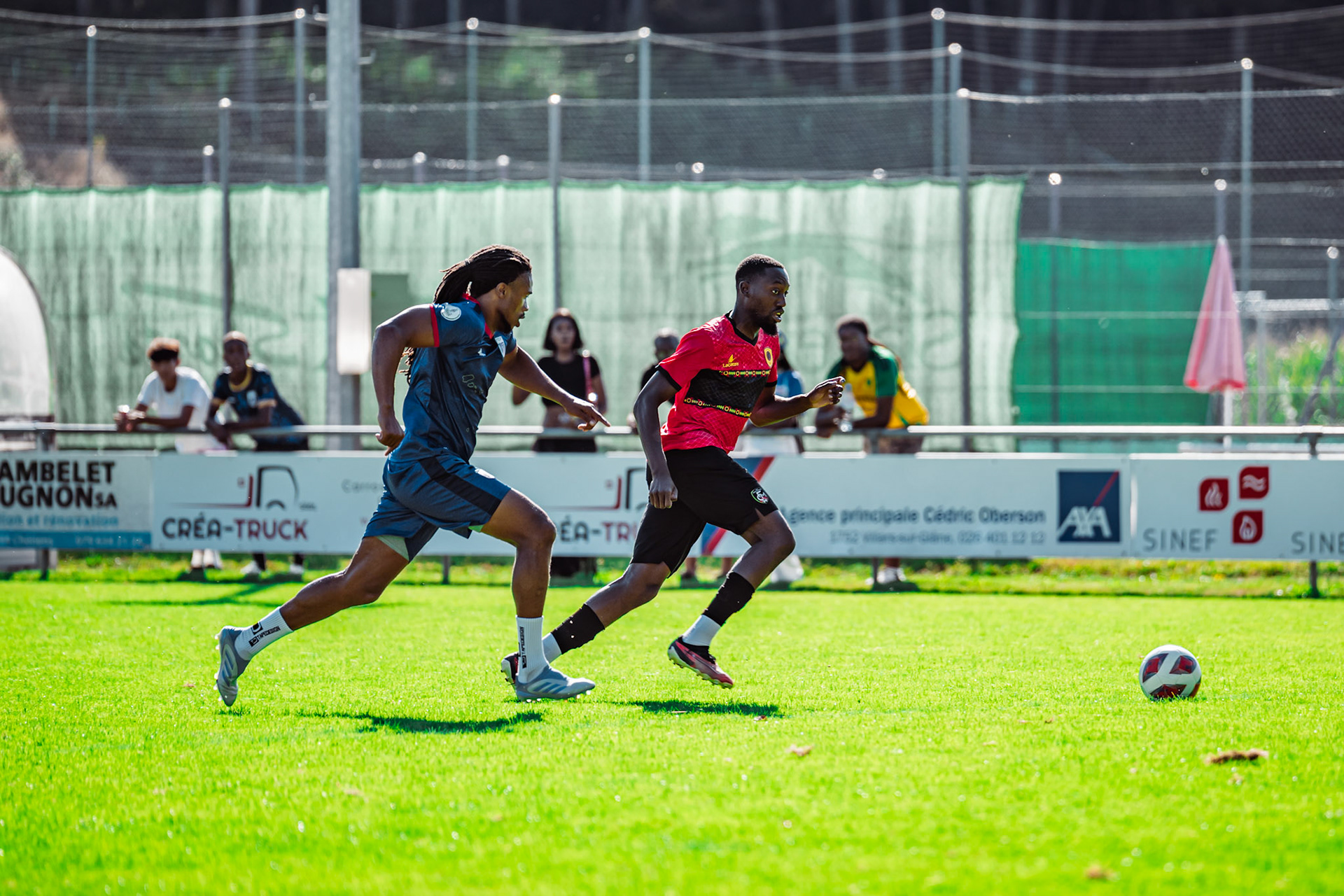 Match amical opposant l’Angola et le Cap-Vert (CanFribourg) au Terrain Communal de Corminboeuf. (Christian António/LibsVisuals.com)