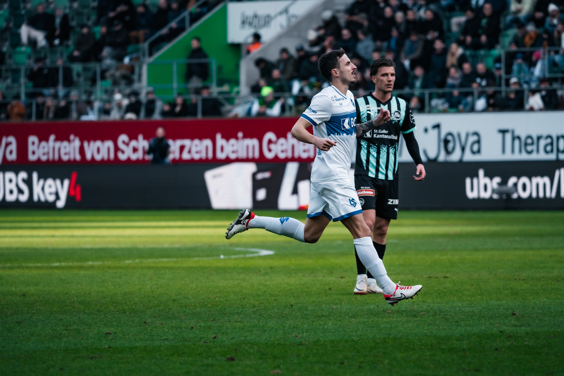 FC Saint-Gall 1879 et Lausanne-Sport FC au Kybunpark. (Christian António/LibsVisuals.com)