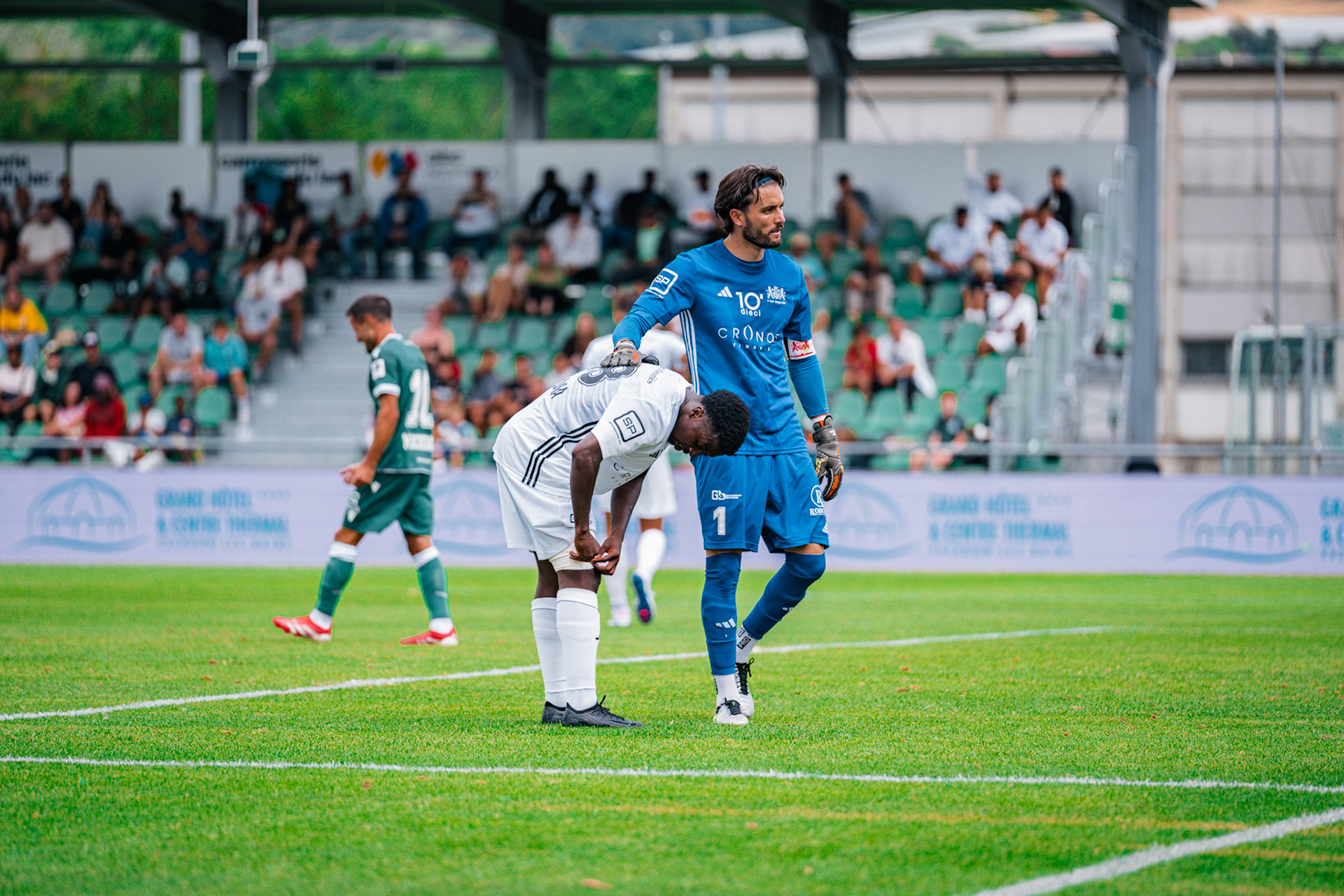 Match opposant Yverdon Sport FC face au Stade Lausanne Ouchy au Stade Municipal. (Christian António/LibsVisuals.com)