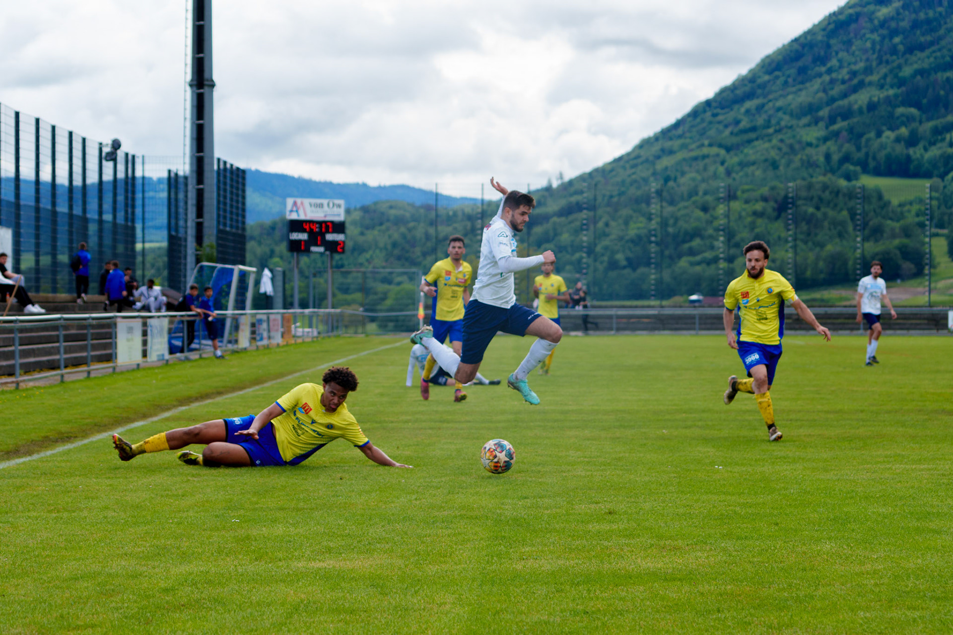 Match 2ème Ligue FC Bosna Yverdon - FC Vevey Sport II au Stade Sous-Ville à Baulmes