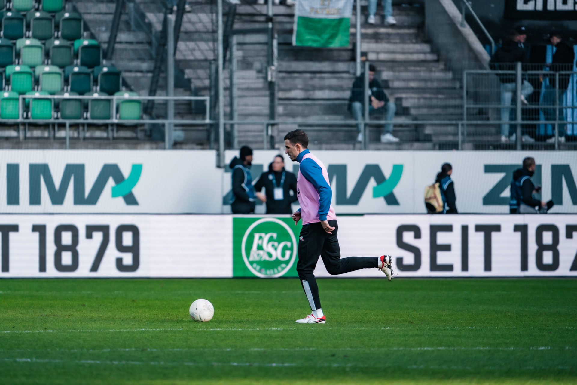FC Saint-Gall 1879 et Lausanne-Sport FC au Kybunpark. (Christian António/LibsVisuals.com)