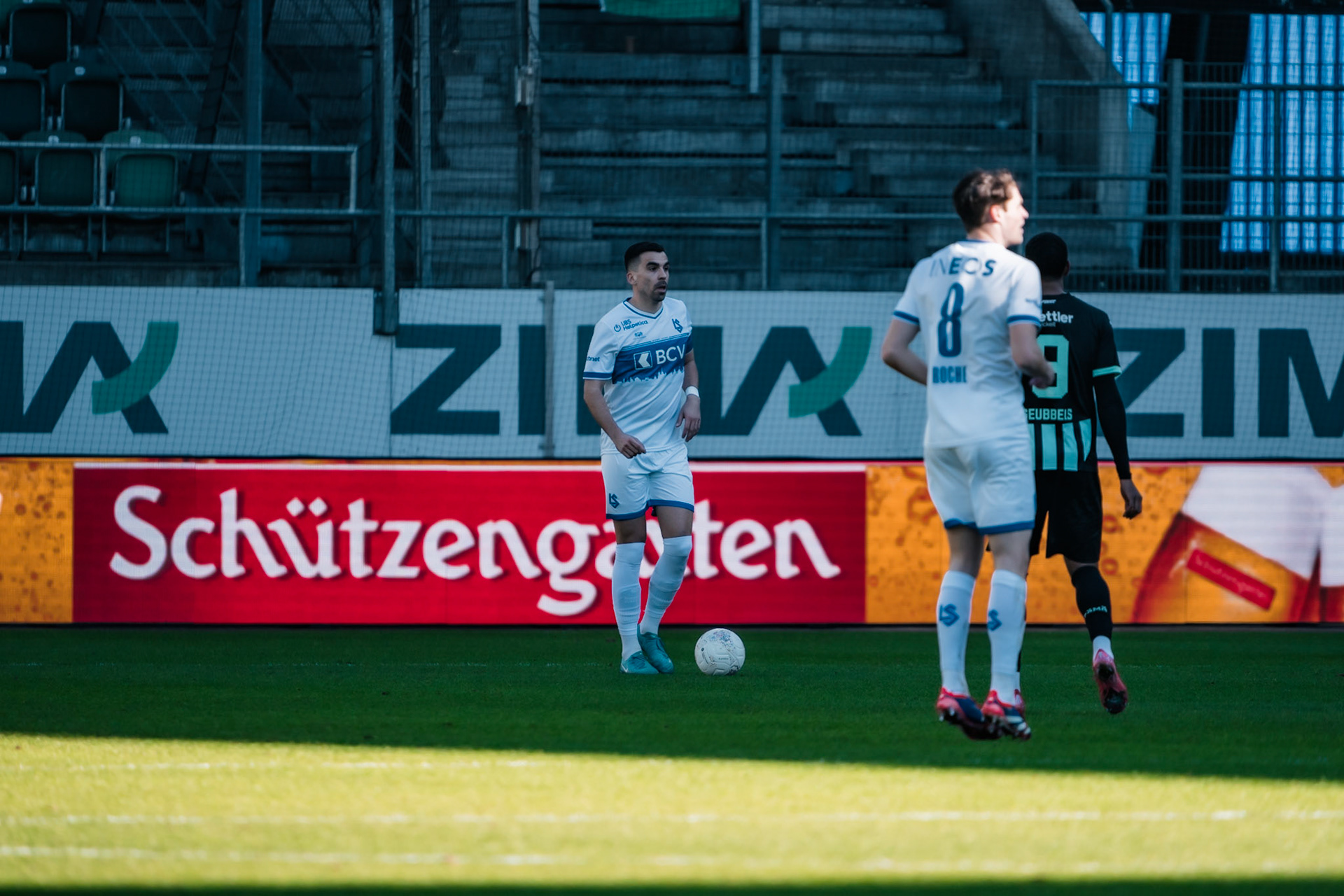 FC Saint-Gall 1879 et Lausanne-Sport FC au Kybunpark. (Christian António/LibsVisuals.com)