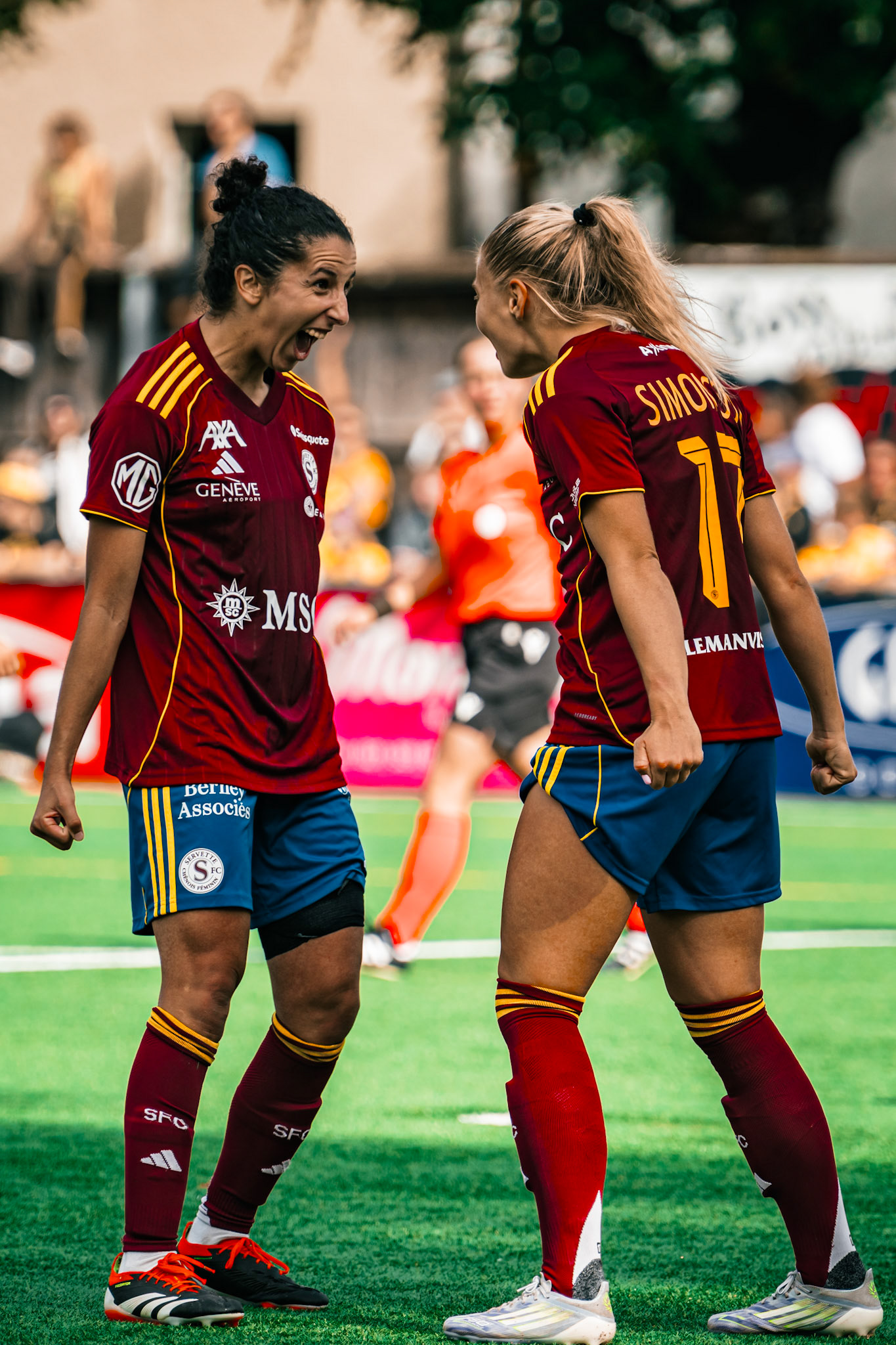 Match de l’AXA Women’s Super League opposant BSC YB Frauen et Servette FC Chênois Féminin au Spitalacker (Kunstrasenfeld), Bern. (Christian António/LibsVisuals.com)