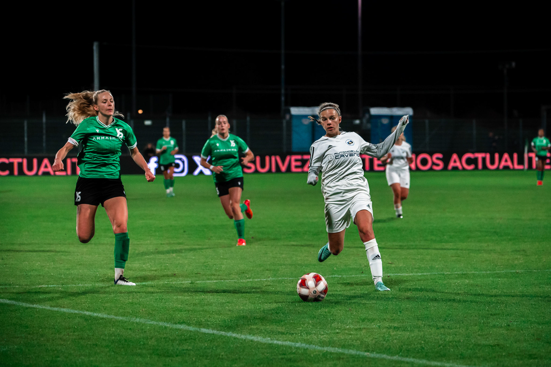 Ligue nationale B Féminine Yverdon Sport FC - Etoile Carouge FC