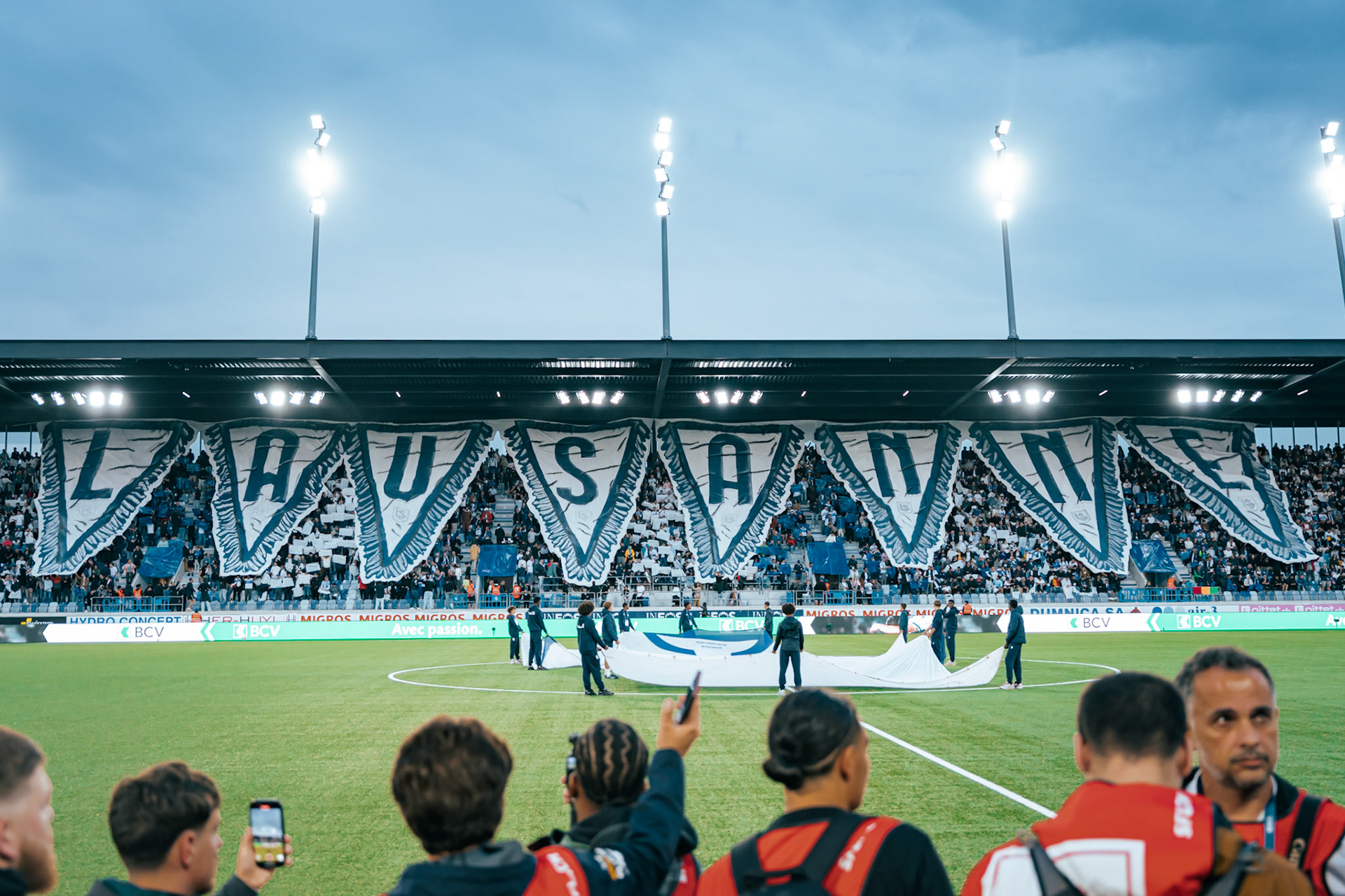 Match aller du tour de barrage de l’UEFA Europa Conference League 2025/26 opposant Lausanne-Sport et le Beşiktaş JK au Stade de la Tuilière. (Christian António/LibsVisuals.com)