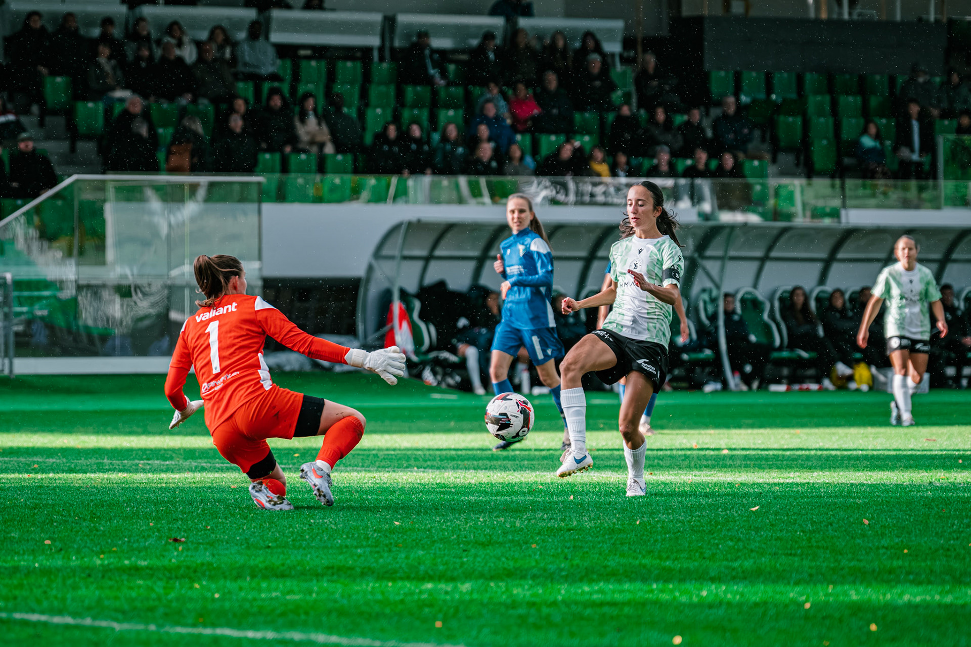 Match championnat LNB féminine opposant Yverdon Sport FC et FC Oerlikon/Polizei ZH 1 au Stade Municipal. (Christian António/LibsVisuals.com)