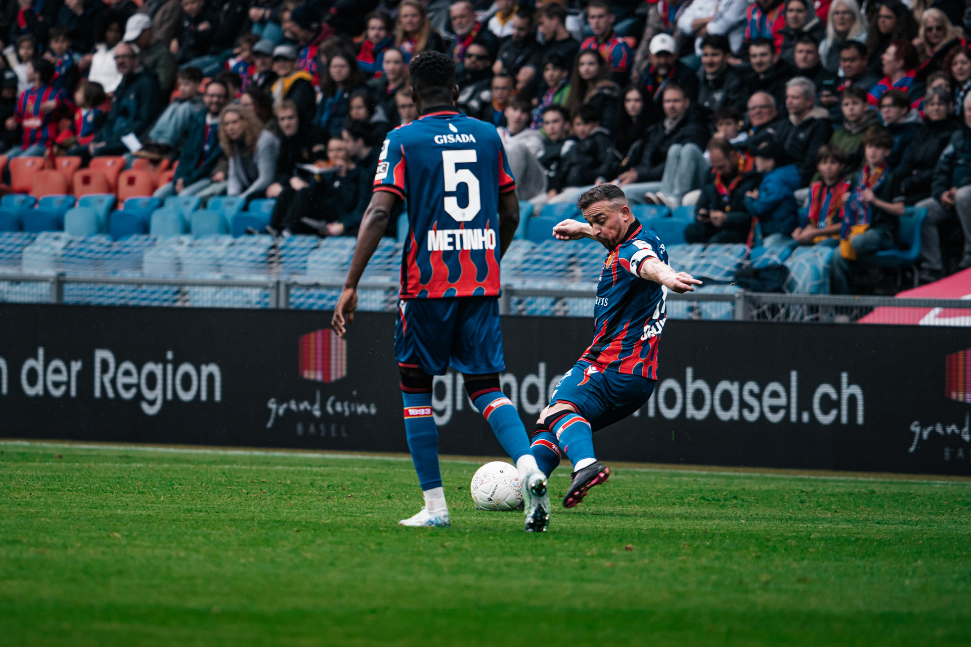 FC Basel 1893 et Yverdon Sport FC au St. Jakob-Park. (Christian António/LibsVisuals.com)