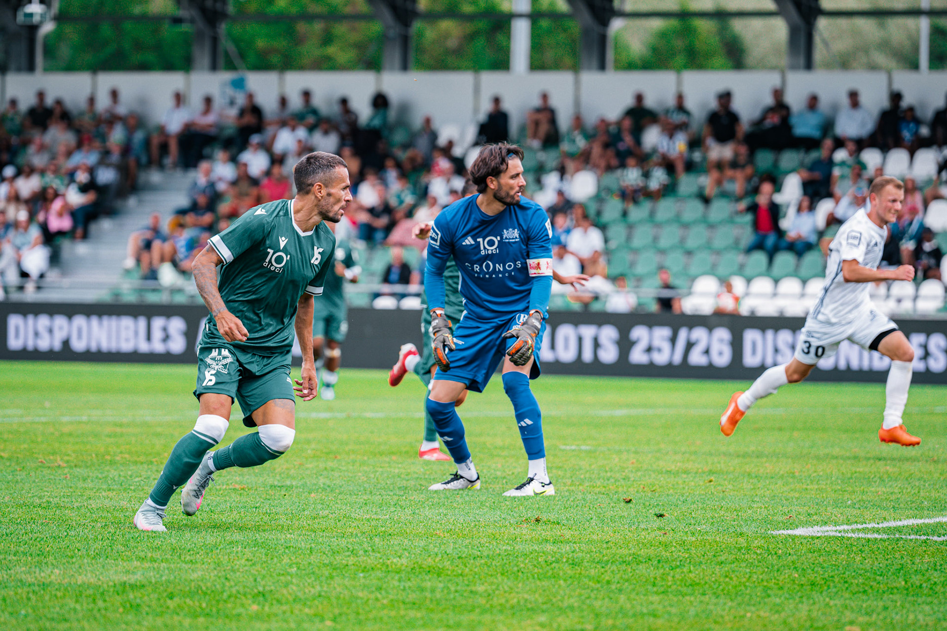Match opposant Yverdon Sport FC face au Stade Lausanne Ouchy au Stade Municipal. (Christian António/LibsVisuals.com)