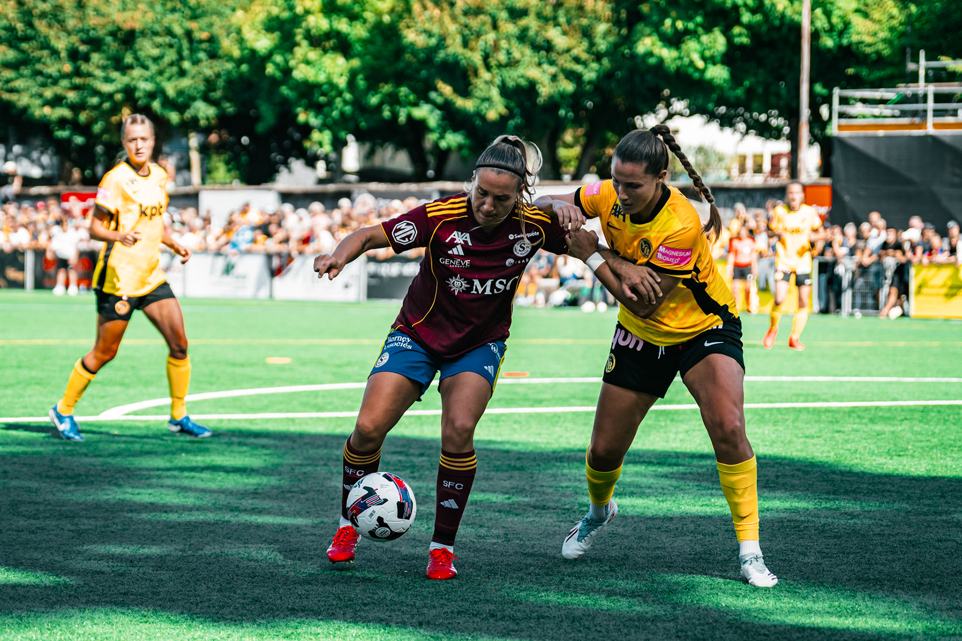 Match de l’AXA Women’s Super League opposant BSC YB Frauen et Servette FC Chênois Féminin au Spitalacker (Kunstrasenfeld), Bern. (Christian António/LibsVisuals.com)