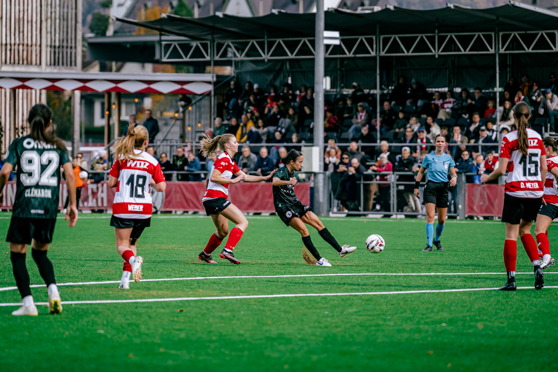 Match de championnat LNB Féminine opposant le FC Winterthur et Yverdon Sport FC au Schützenwiese, Winterthur. (Christian António/LibsVisuals.com)