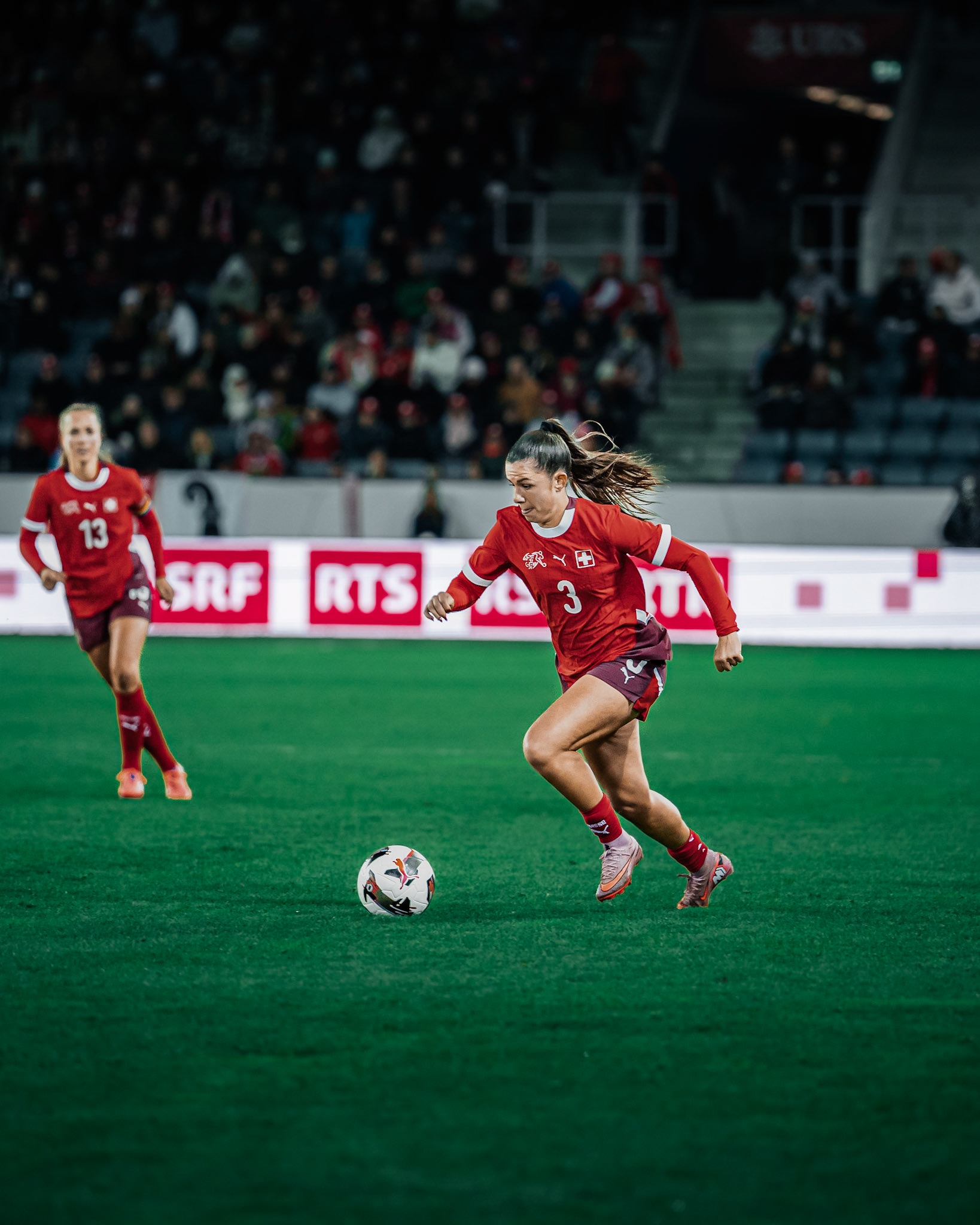 Match international opposant l’équipe nationale féminine de Suisse à l’équipe du Canada à la swissporarena, Luzern. (Christian António/LibsVisuals.com)