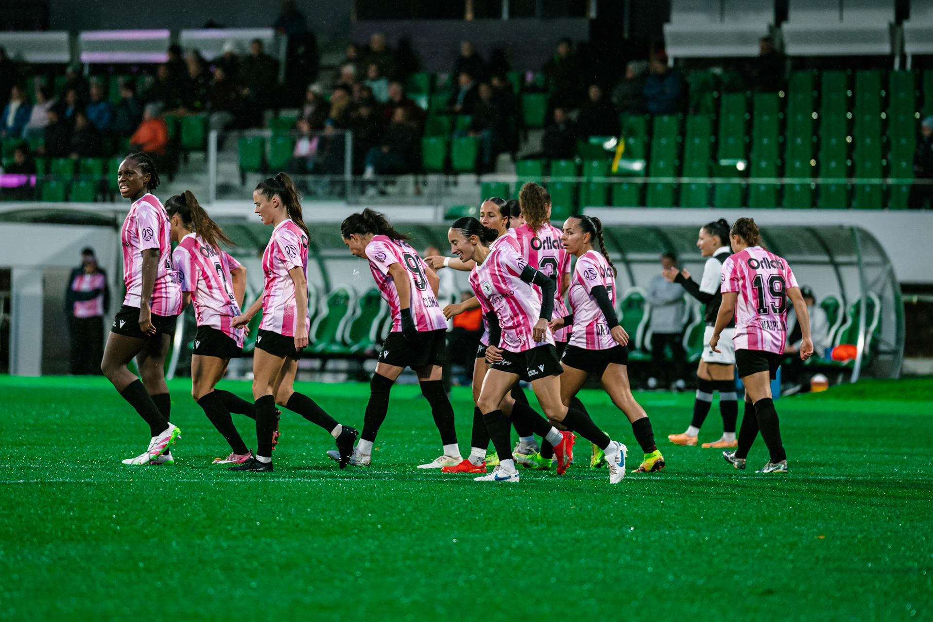 Match de championnat LNB féminine opposant Yverdon Sport FC et le FC Lugano au Stade Municipal, Yverdon-les-Bains. (Christian António / LibsVisuals.com)